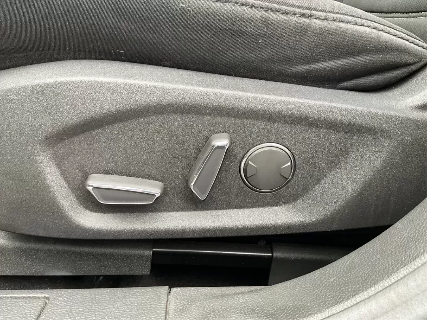 2014 Ford Fusion SE (3FA6P0H78ER) with an Other engine, located at 4508 South Dixie Dr, Moraine, OH, 45439, (937) 908-9800, 39.689976, -84.218452 - Photo#17