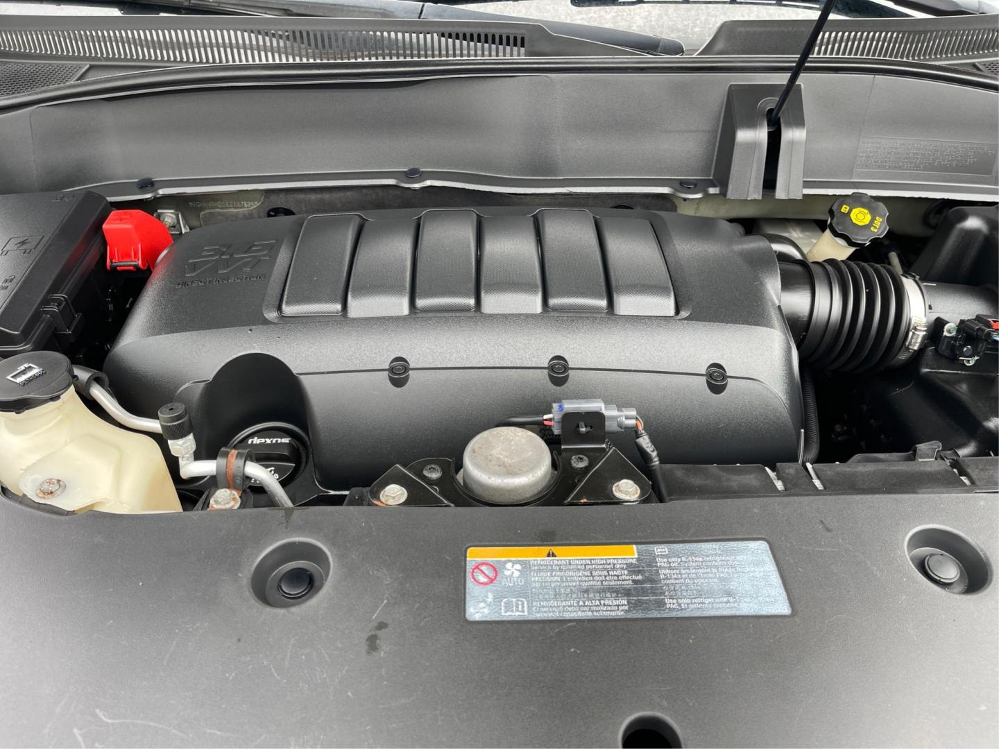 2014 GMC Acadia SLT-1 (1GKKVRKD2EJ) with an 3.6L V-6 gasoline direct injection engine, located at 1099 N County Rd 25A , Troy, OH, 45373, (937) 908-9800, 40.057079, -84.212883 - Photo#10