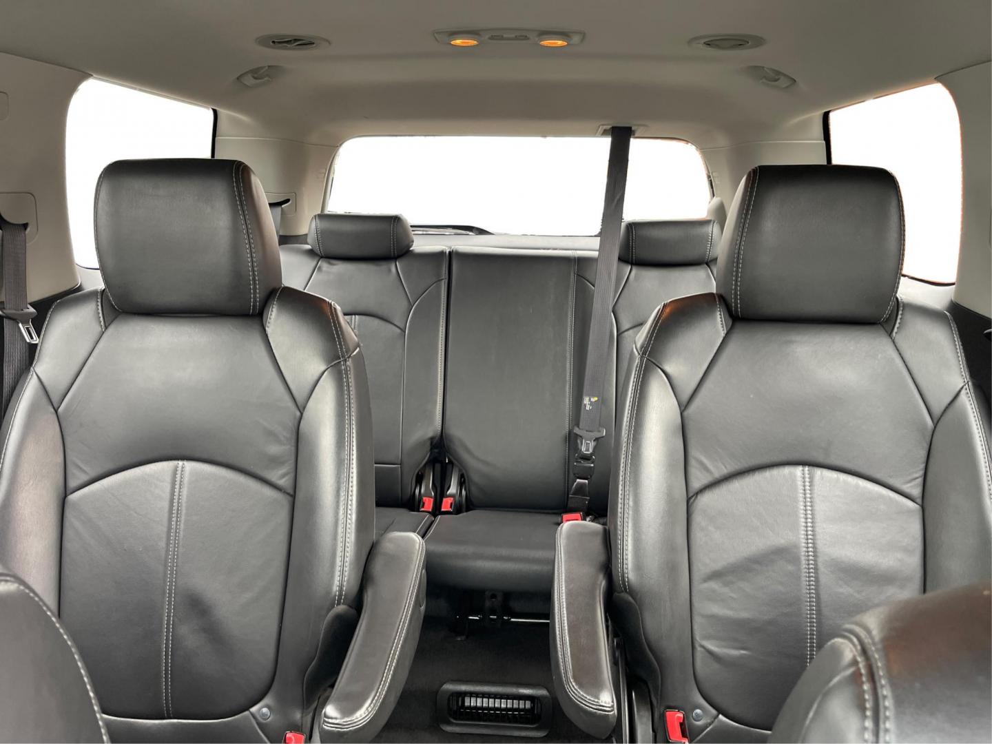 2014 GMC Acadia SLT-1 (1GKKVRKD2EJ) with an 3.6L V-6 gasoline direct injection engine, located at 1099 N County Rd 25A , Troy, OH, 45373, (937) 908-9800, 40.057079, -84.212883 - Photo#13