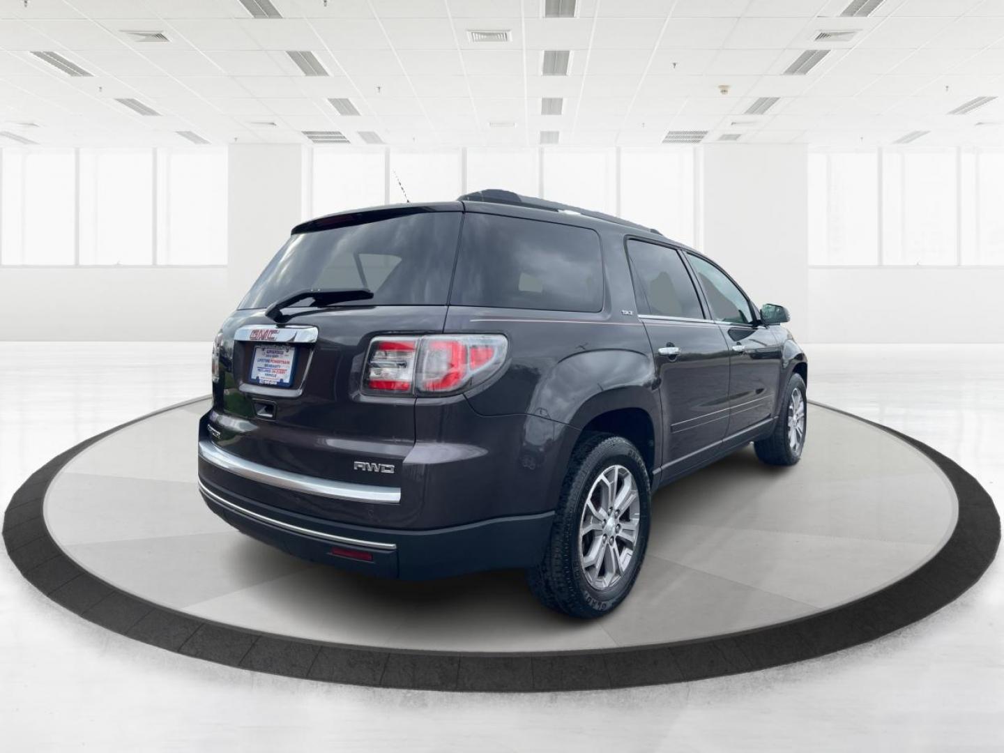 2014 GMC Acadia SLT-1 (1GKKVRKD2EJ) with an 3.6L V-6 gasoline direct injection engine, located at 1099 N County Rd 25A , Troy, OH, 45373, (937) 908-9800, 40.057079, -84.212883 - Photo#2
