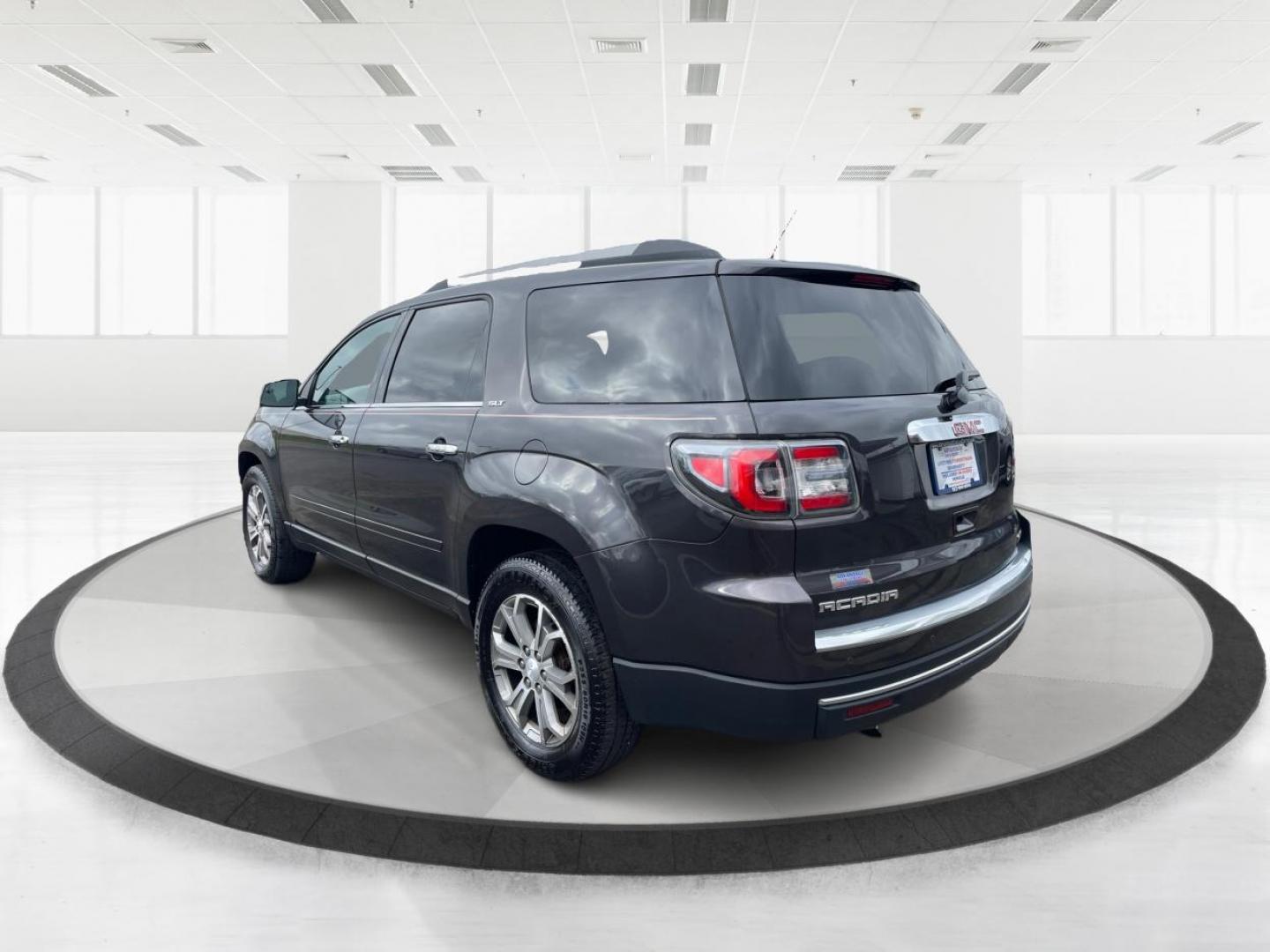 2014 GMC Acadia SLT-1 (1GKKVRKD2EJ) with an 3.6L V-6 gasoline direct injection engine, located at 1099 N County Rd 25A , Troy, OH, 45373, (937) 908-9800, 40.057079, -84.212883 - Photo#4