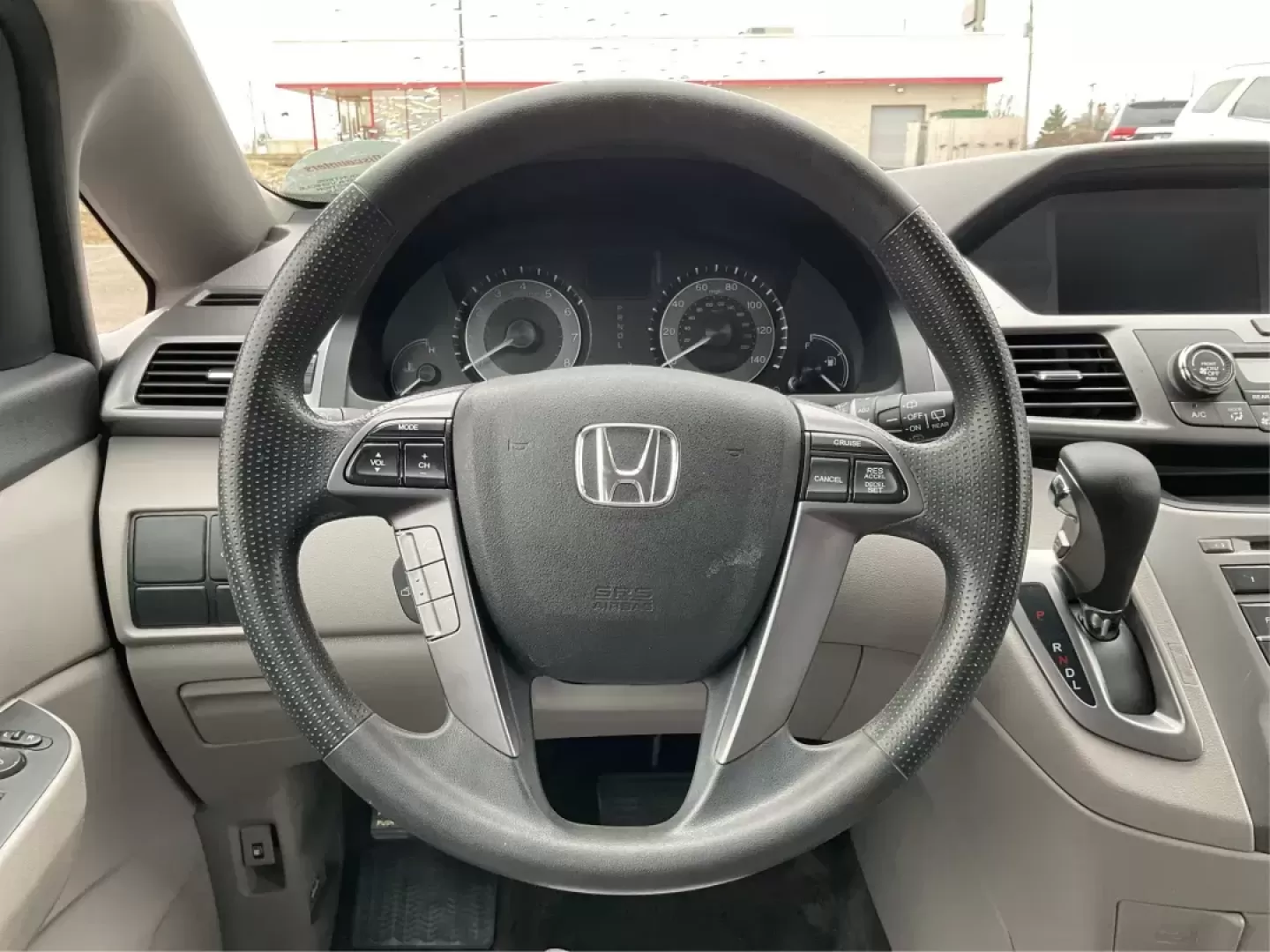 2014 Honda Odyssey LX (5FNRL5H23EB) with an 3.5L V-6 i-VTEC variable valve control engine, located at 1230 East Main St, Xenia, OH, 45385, (937) 908-9800, 39.688026, -83.910172 - Photo#15