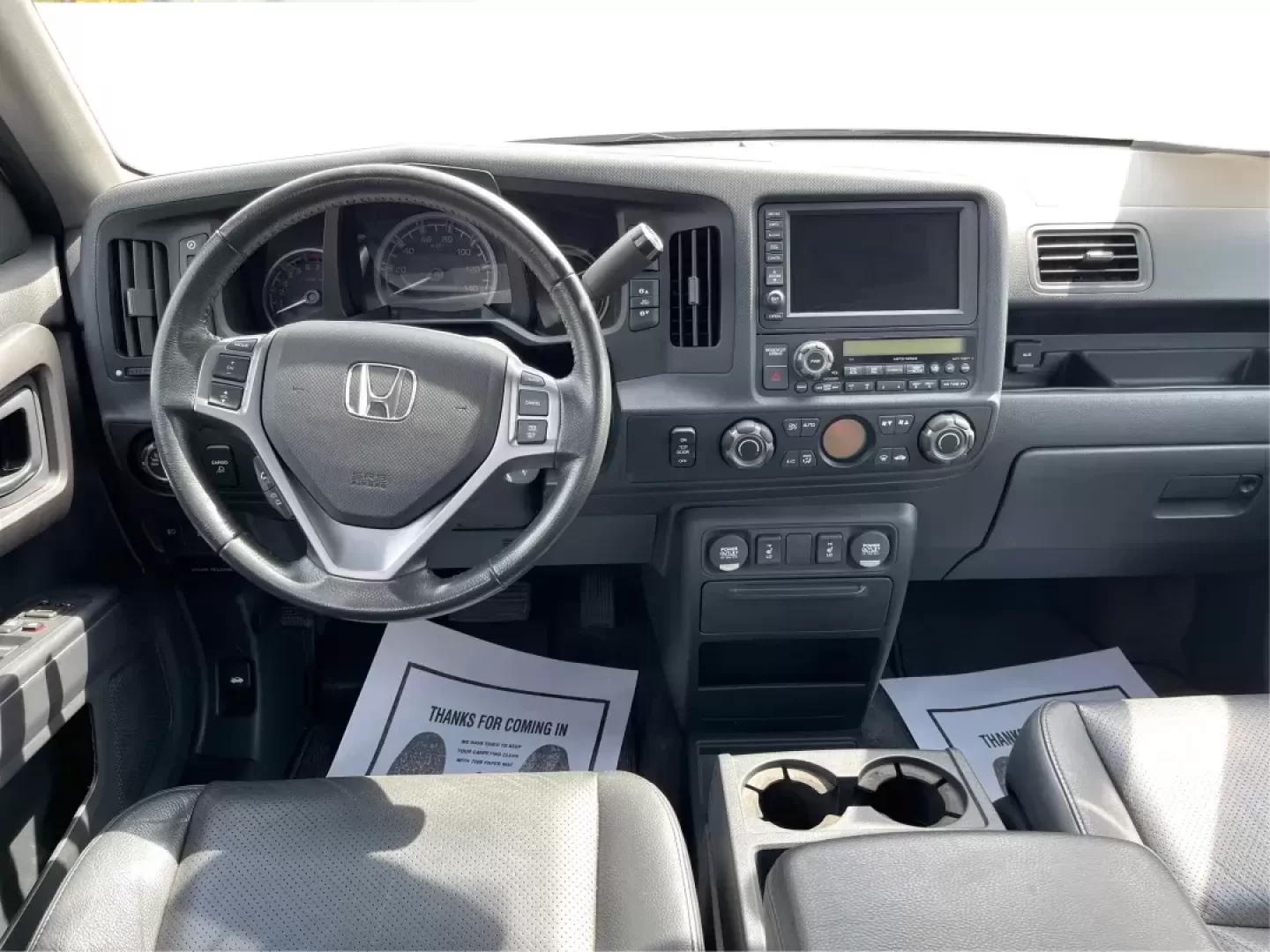2014 Honda Ridgeline RTL-S (5FPYK1F67EB) with an 3.5L V6 SOHC 24V engine, 5-Speed Automatic transmission, located at 1230 East Main St, Xenia, OH, 45385, (937) 908-9800, 39.688026, -83.910172 - Photo#19
