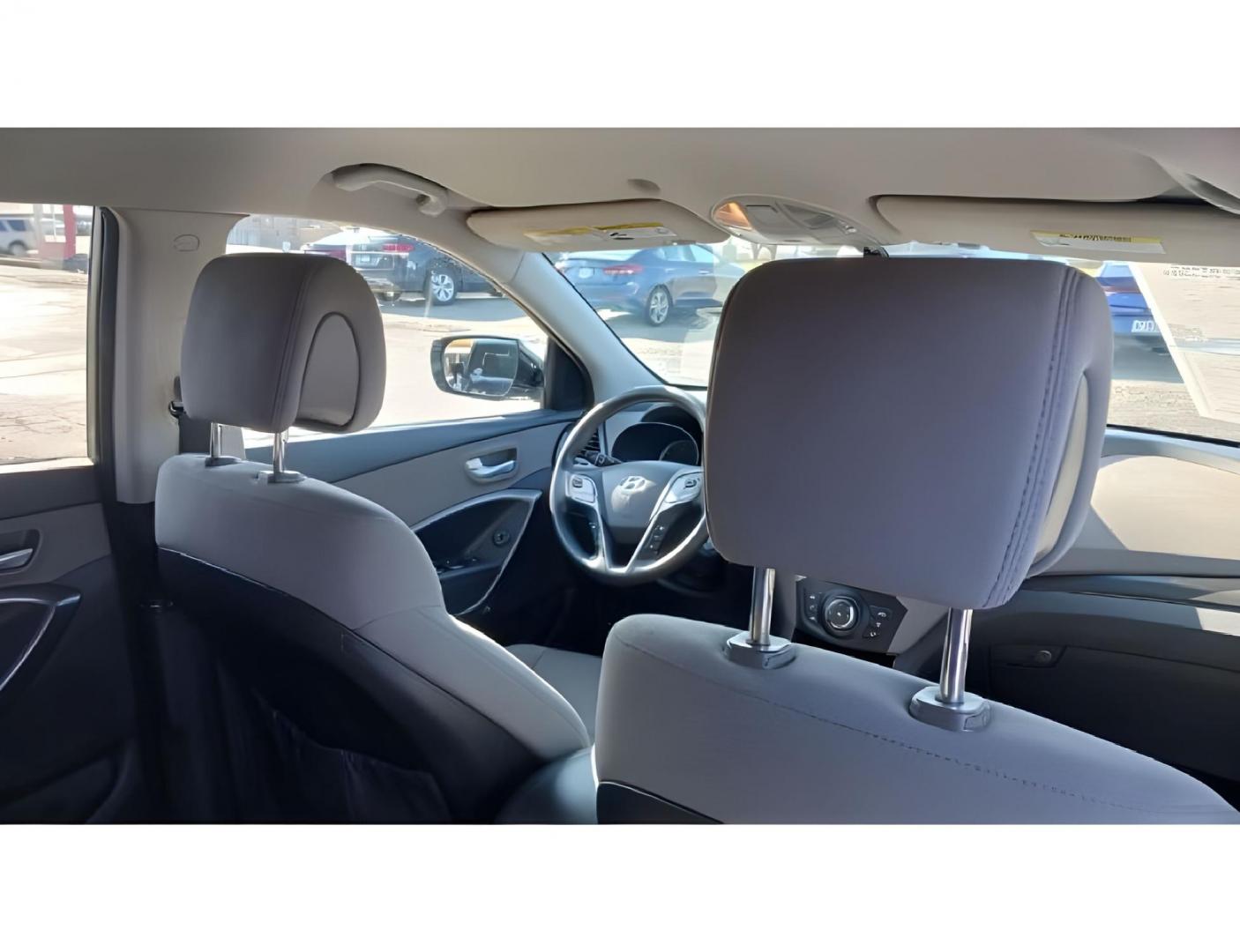 2014 Hyundai Santa Fe Sport 2.4 FWD (5XYZT3LB5EG) with an 2.4L L4 DOHC 16V engine, 6-Speed Automatic transmission, located at 880 E. National Road, Vandalia, OH, 45377, (937) 908-9800, 39.891918, -84.183594 - Photo#10