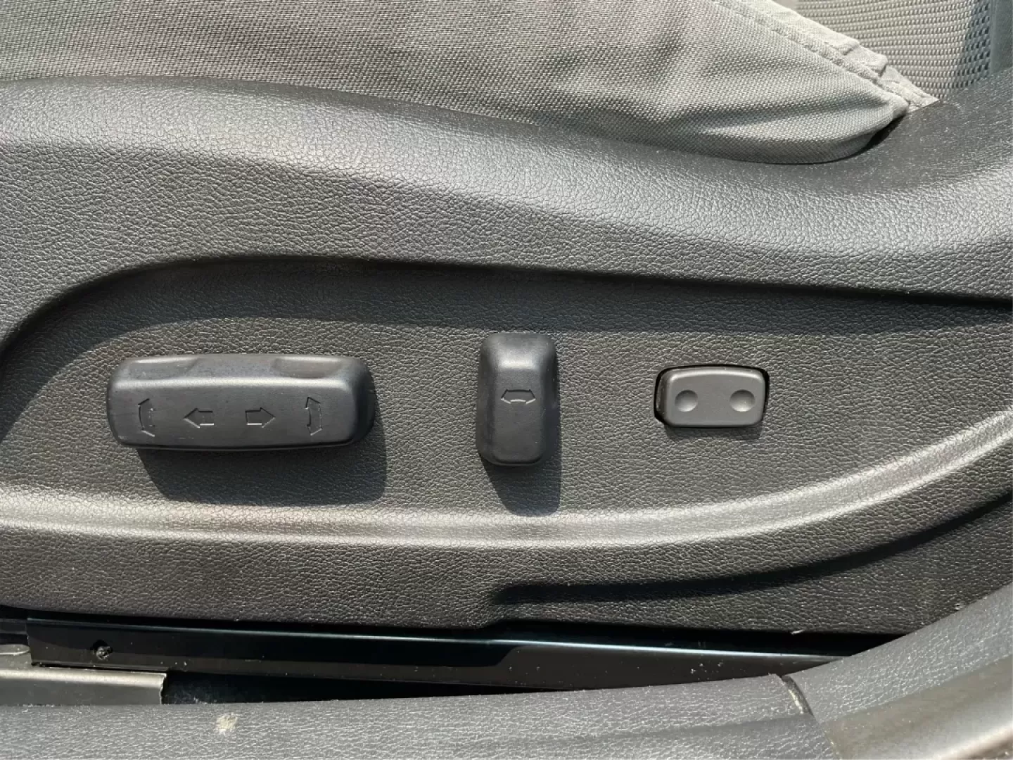 2014 Hyundai Sonata GLS (5NPEB4AC8EH) with an 2.4L I-4 gasoline direct injection engine, located at 401 Woodman Dr, Riverside, OH, 45431, (937) 908-9800, 39.760899, -84.123421 - Photo#16