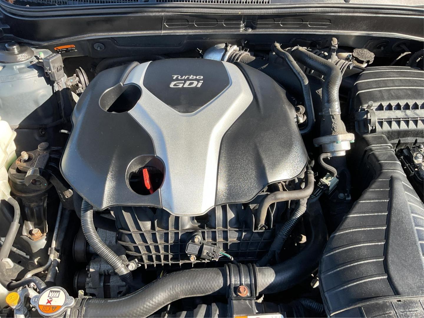 2014 Hyundai Sonata Limited 2.0T (5NPEC4AB6EH) with an 2L I-4 gasoline direct injection engine, located at 8750 N County Rd 25A, Piqua, OH, 45356, (937) 908-9800, 40.164391, -84.232513 - Photo#10