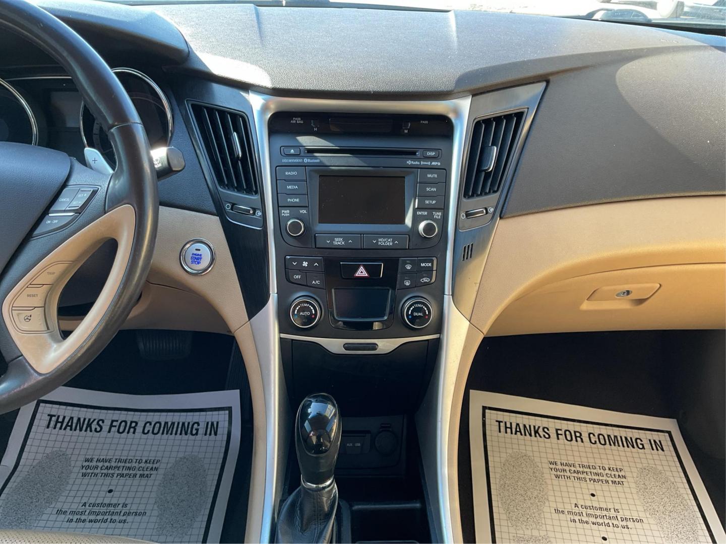 2014 Hyundai Sonata Limited 2.0T (5NPEC4AB6EH) with an 2L I-4 gasoline direct injection engine, located at 8750 N County Rd 25A, Piqua, OH, 45356, (937) 908-9800, 40.164391, -84.232513 - Photo#12