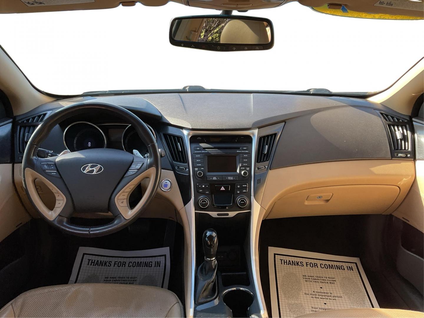 2014 Hyundai Sonata Limited 2.0T (5NPEC4AB6EH) with an 2L I-4 gasoline direct injection engine, located at 8750 N County Rd 25A, Piqua, OH, 45356, (937) 908-9800, 40.164391, -84.232513 - Photo#19