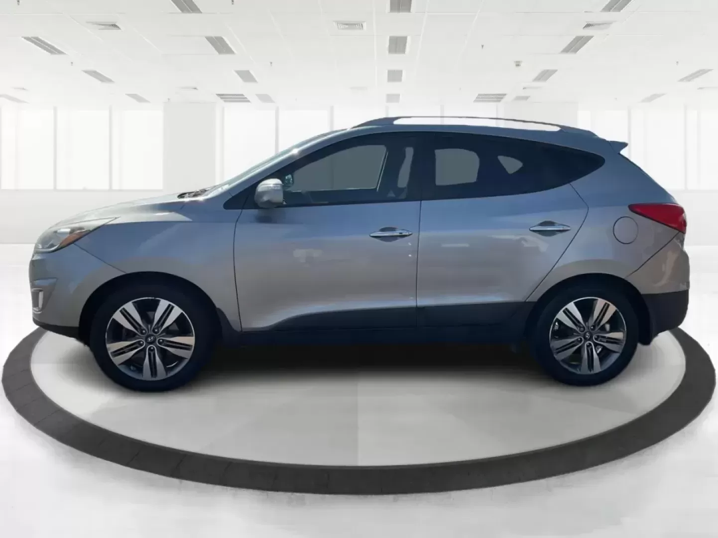 2014 Hyundai Tucson Limited (KM8JUCAG9EU) with an Theta II 2.4L I-4 gasoline direct injection engine, located at 8750 N County Rd 25A, Piqua, OH, 45356, (937) 908-9800, 40.164391, -84.232513 - Photo#5