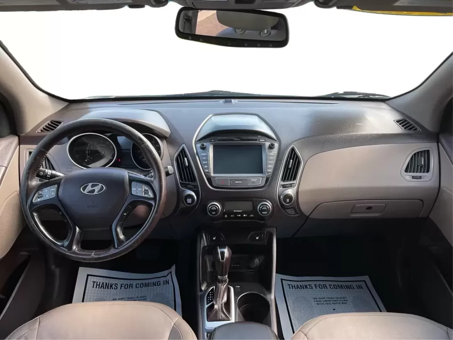 2014 Hyundai Tucson Limited (KM8JUCAG9EU) with an Theta II 2.4L I-4 gasoline direct injection engine, located at 8750 N County Rd 25A, Piqua, OH, 45356, (937) 908-9800, 40.164391, -84.232513 - Photo#19