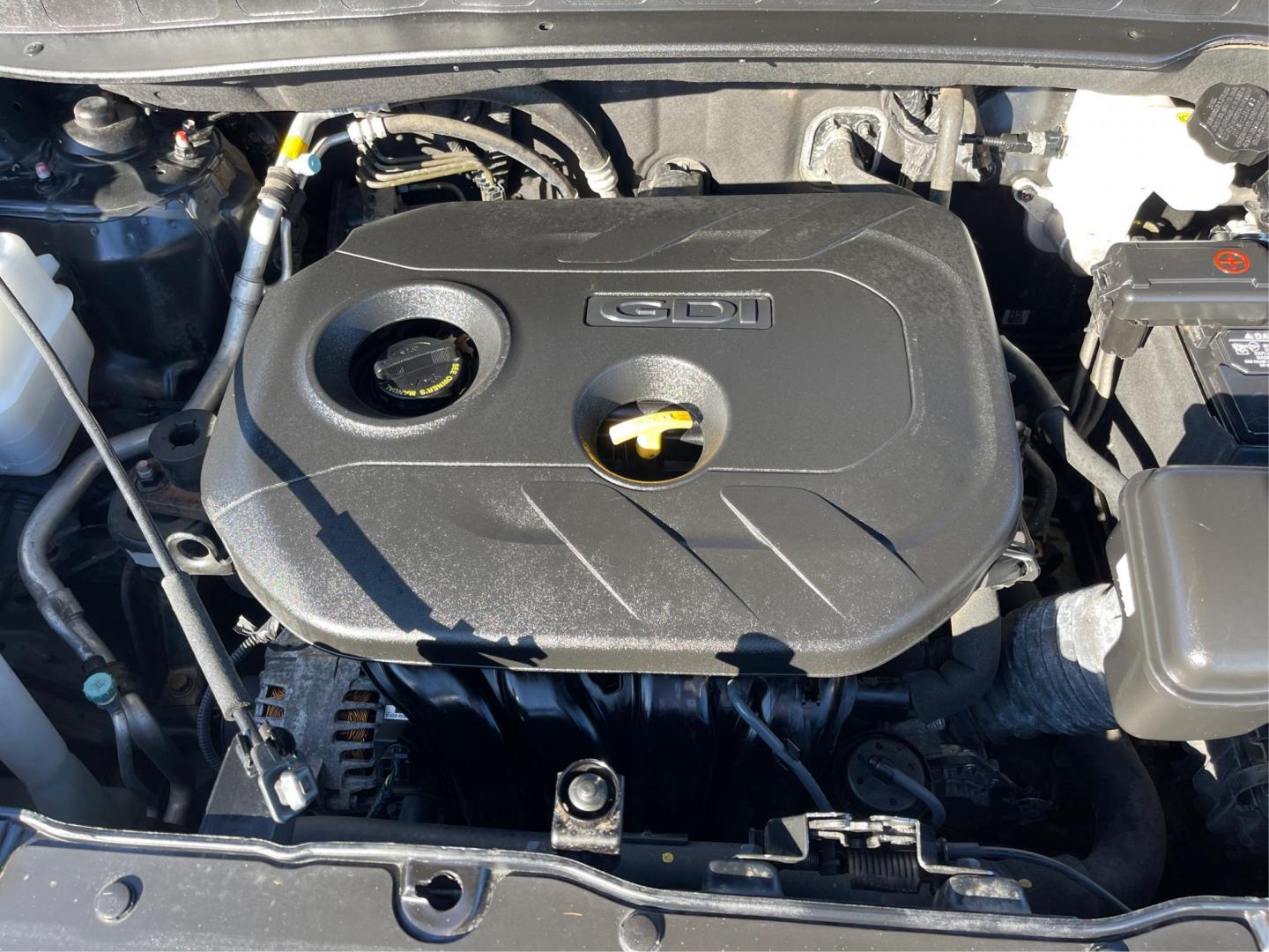 2014 Black Hyundai Tucson GL Auto AWD (KM8JTCAF0EU) with an 2.0L L4 DOHC 16V engine, 6-Speed Automatic transmission, located at 1230 East Main St, Xenia, OH, 45385, (937) 908-9800, 39.688026, -83.910172 - Photo#10