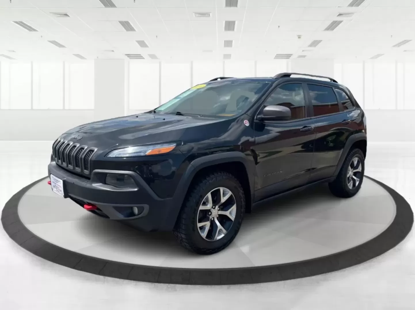 2014 Jeep Cherokee Trailhawk (1C4PJMBS6EW) with an Other engine, located at 1184 Kauffman Ave, Fairborn, OH, 45324, (937) 908-9800, 39.807072, -84.030914 - Photo#8