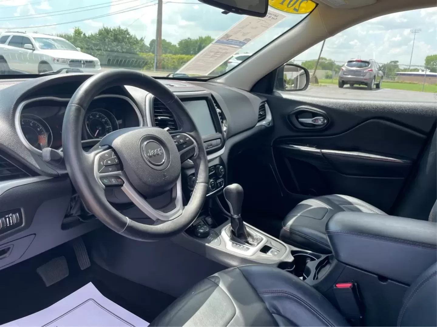2014 Jeep Cherokee Trailhawk (1C4PJMBS6EW) with an Other engine, located at 1184 Kauffman Ave, Fairborn, OH, 45324, (937) 908-9800, 39.807072, -84.030914 - Photo#9