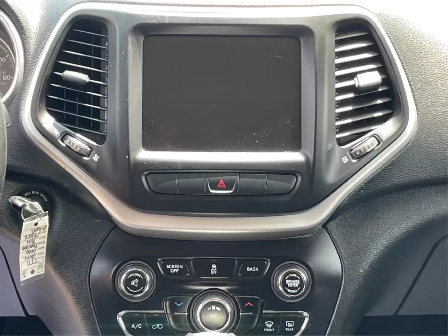 2014 Jeep Cherokee Trailhawk (1C4PJMBS6EW) with an Other engine, located at 1184 Kauffman Ave, Fairborn, OH, 45324, (937) 908-9800, 39.807072, -84.030914 - Photo#13