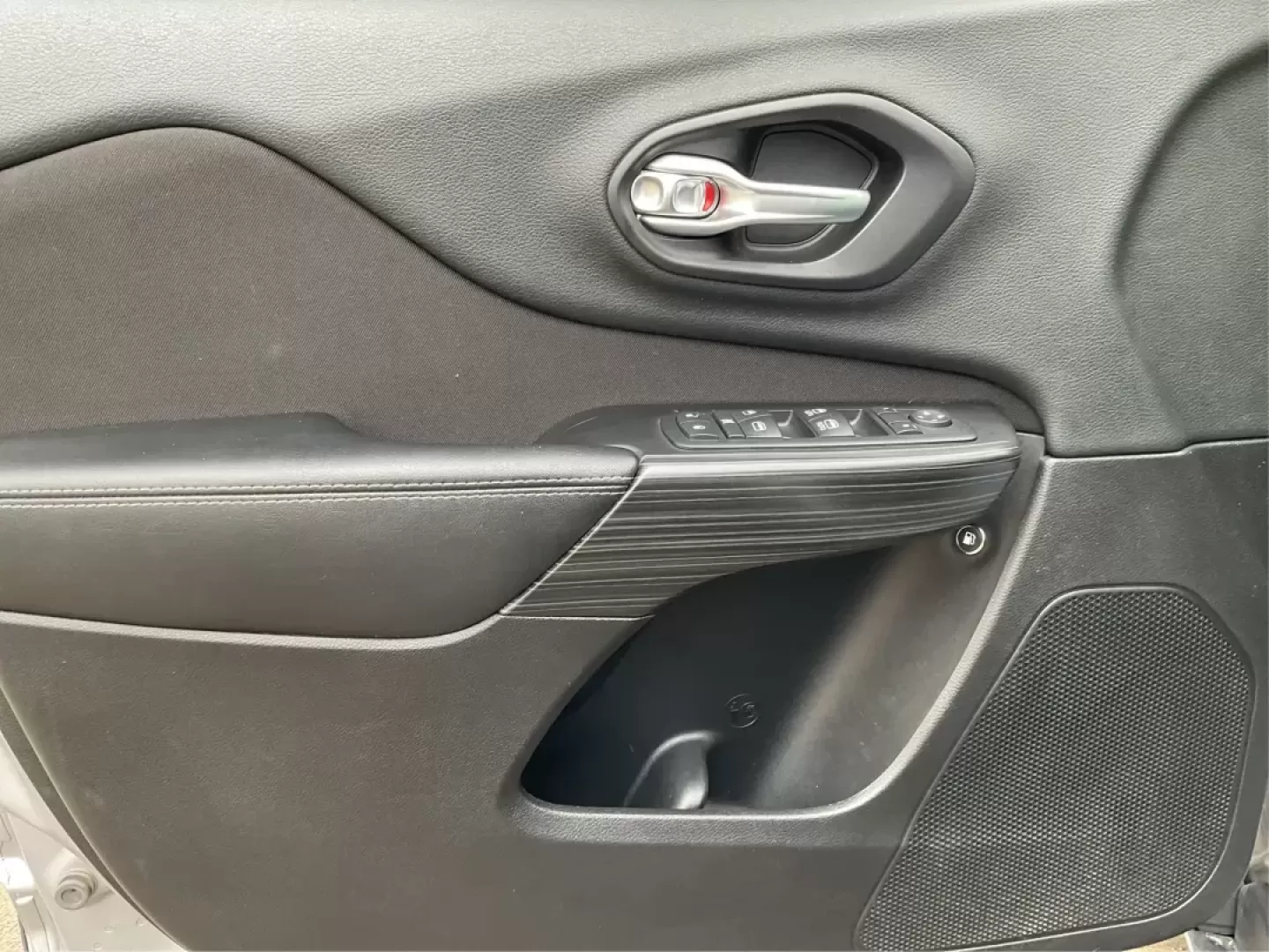 2014 Jeep Cherokee Latitude (1C4PJLCB4EW) with an Other engine, located at 1951 S Dayton Lakeview Rd., New Carlisle, OH, 45344, (937) 908-9800, 39.890999, -84.050255 - Photo#16