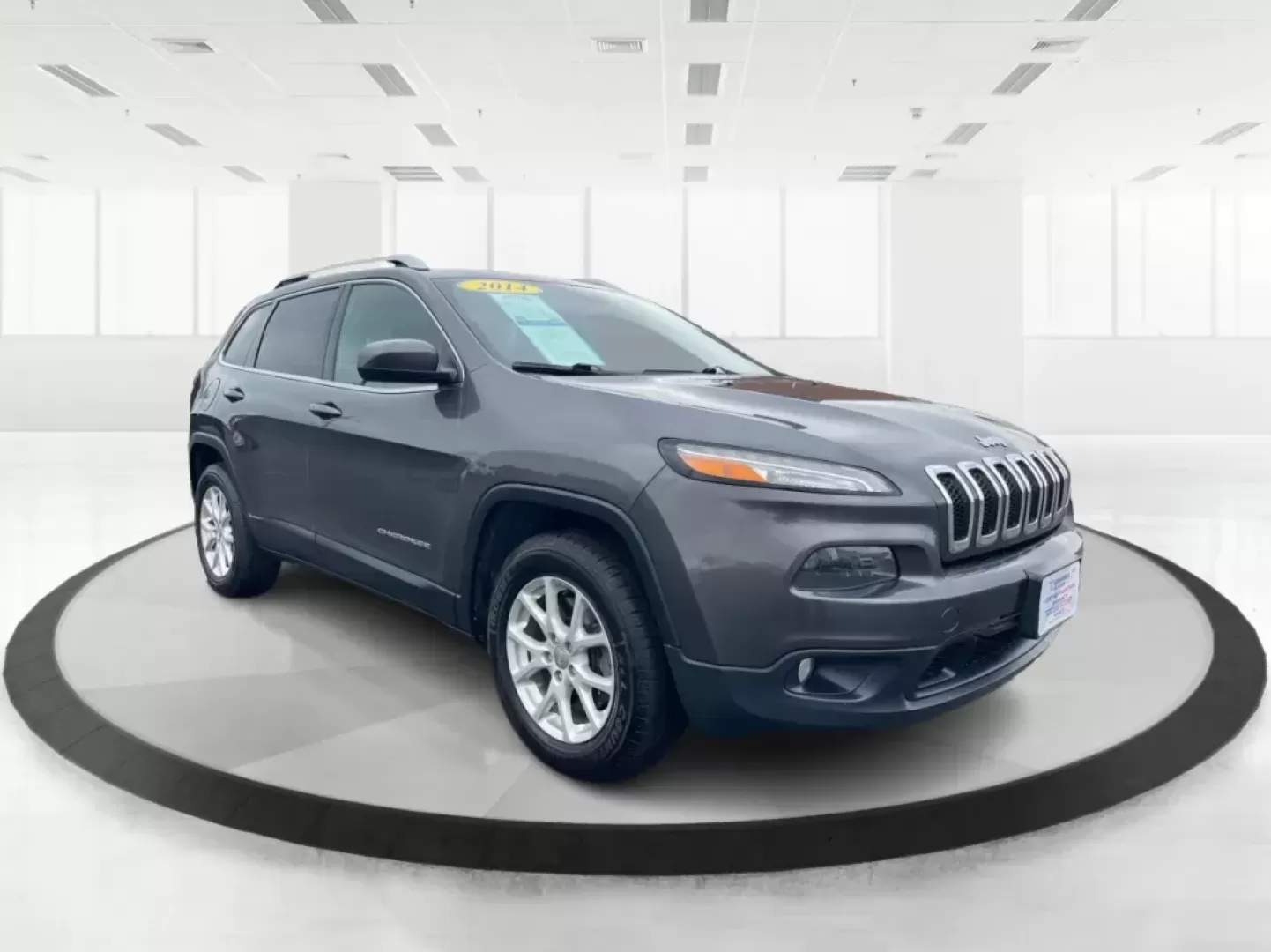 2014 Jeep Cherokee Latitude (1C4PJMCS3EW) with an Other engine, located at 1230 East Main St, Xenia, OH, 45385, (937) 908-9800, 39.688026, -83.910172 - Photo#0