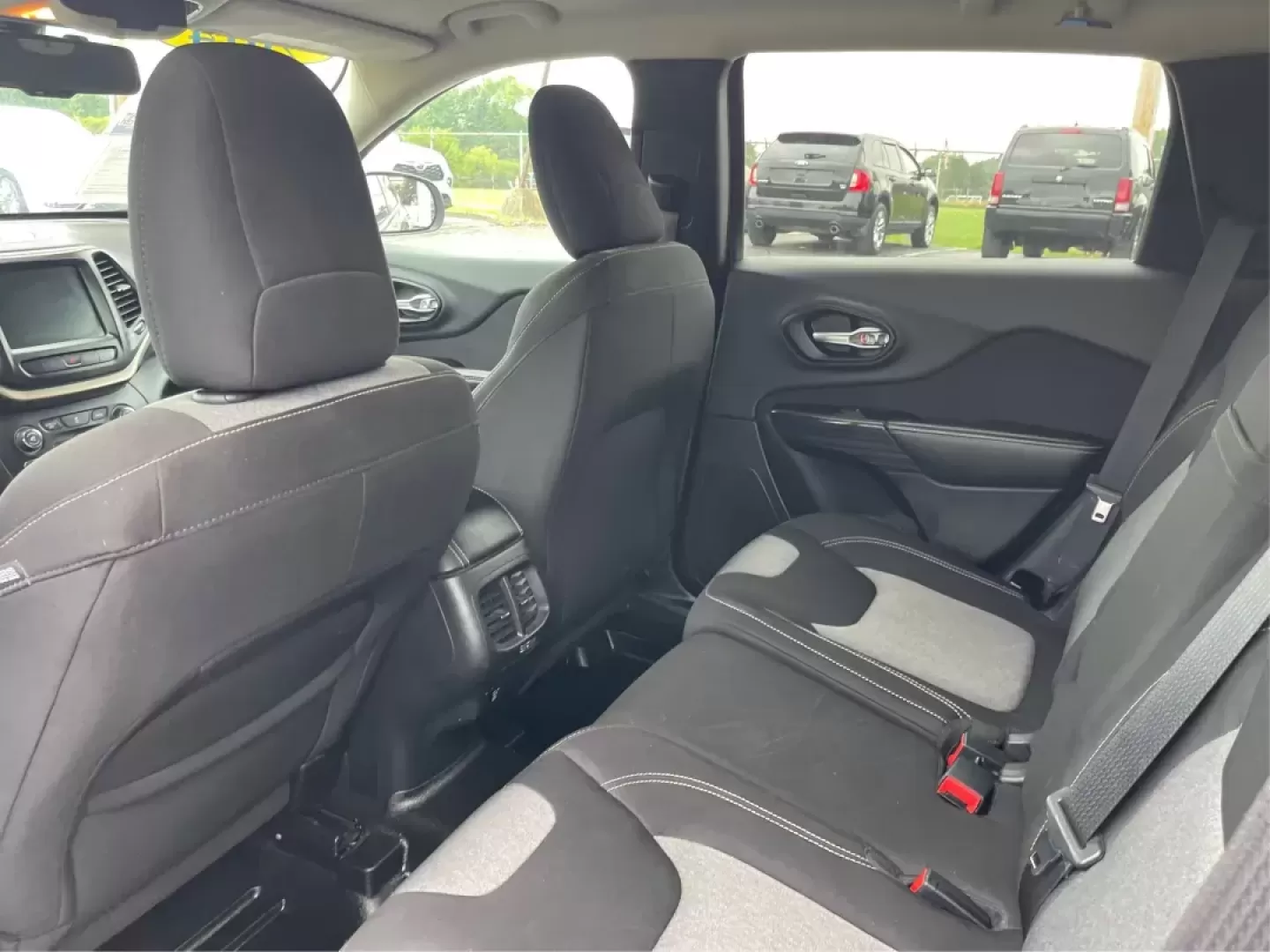 2014 Jeep Cherokee Latitude (1C4PJMCS3EW) with an Other engine, located at 1230 East Main St, Xenia, OH, 45385, (937) 908-9800, 39.688026, -83.910172 - Photo#9