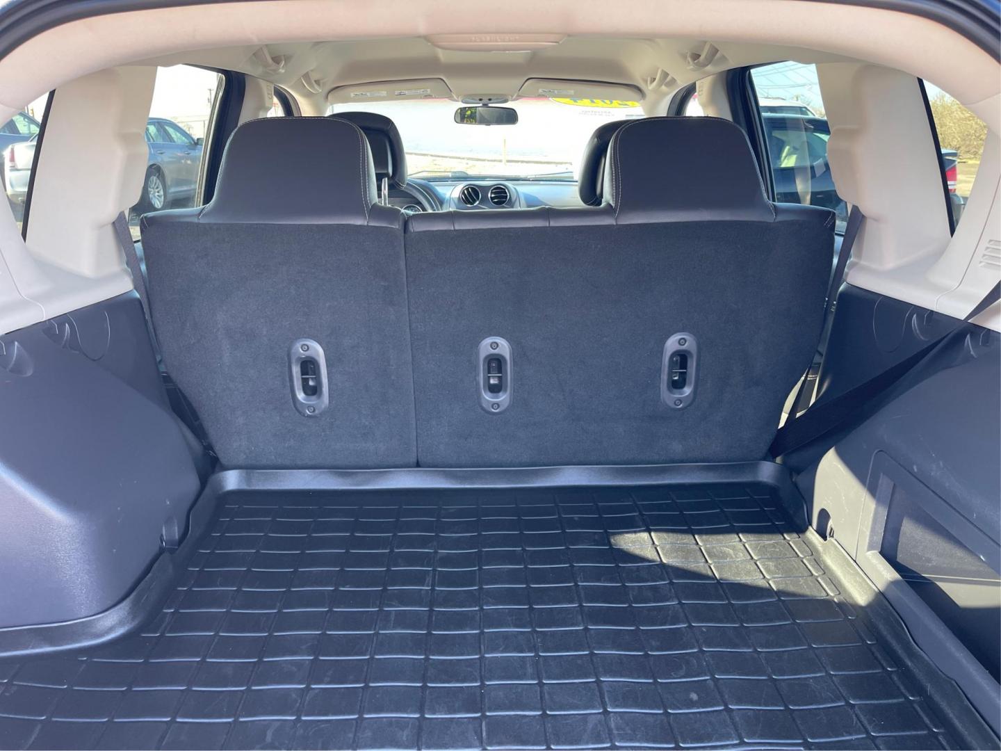 2014 Jeep Compass Latitude (1C4NJDEB7ED) with an Other engine, located at 8750 N County Rd 25A, Piqua, OH, 45356, (937) 908-9800, 40.164391, -84.232513 - Photo#11
