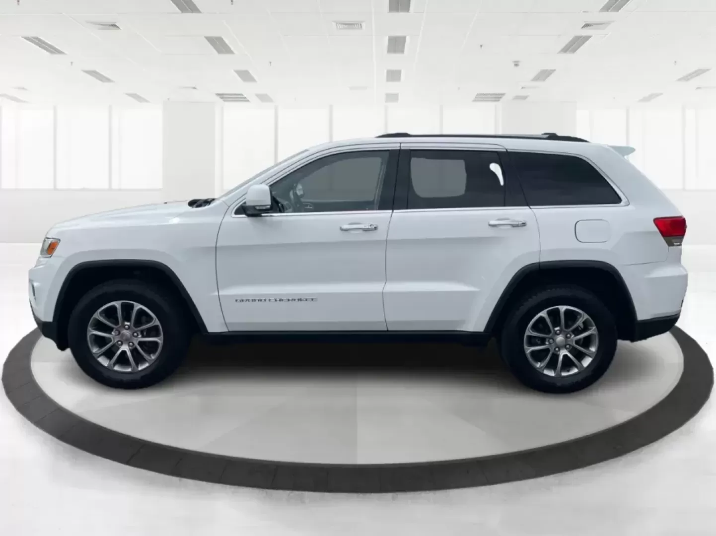 2014 Jeep Grand Cherokee Limited (1C4RJFBG4EC) with an Other engine, located at 401 Woodman Dr, Riverside, OH, 45431, (937) 908-9800, 39.760899, -84.123421 - Photo#6