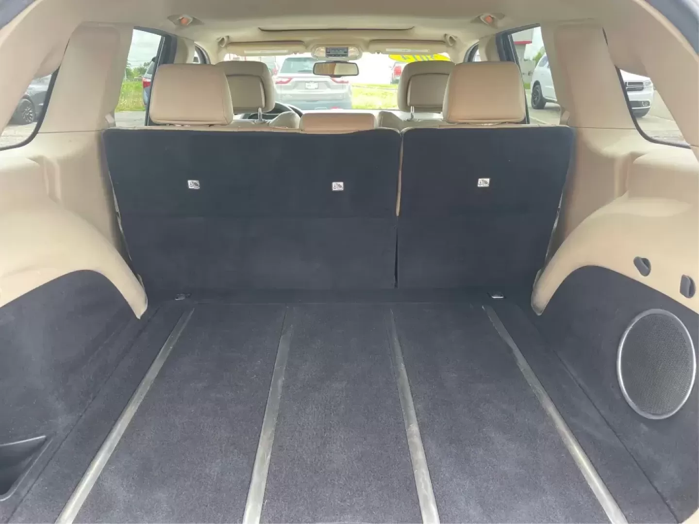 2014 Jeep Grand Cherokee Limited (1C4RJFBG4EC) with an Other engine, located at 401 Woodman Dr, Riverside, OH, 45431, (937) 908-9800, 39.760899, -84.123421 - Photo#12