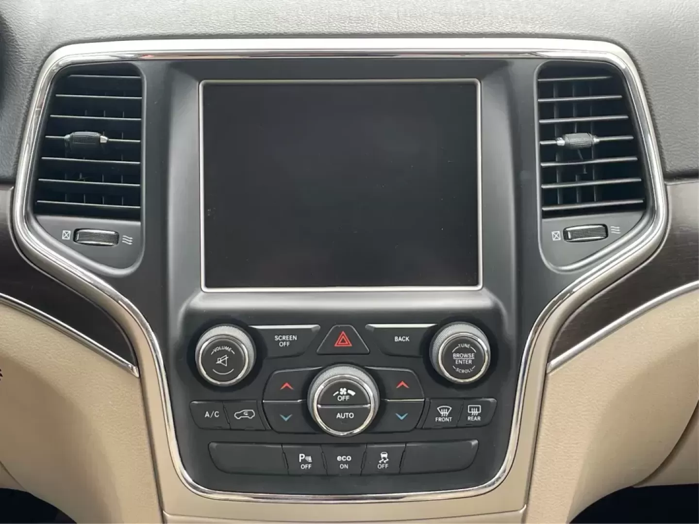 2014 Jeep Grand Cherokee Limited (1C4RJFBG4EC) with an Other engine, located at 401 Woodman Dr, Riverside, OH, 45431, (937) 908-9800, 39.760899, -84.123421 - Photo#13