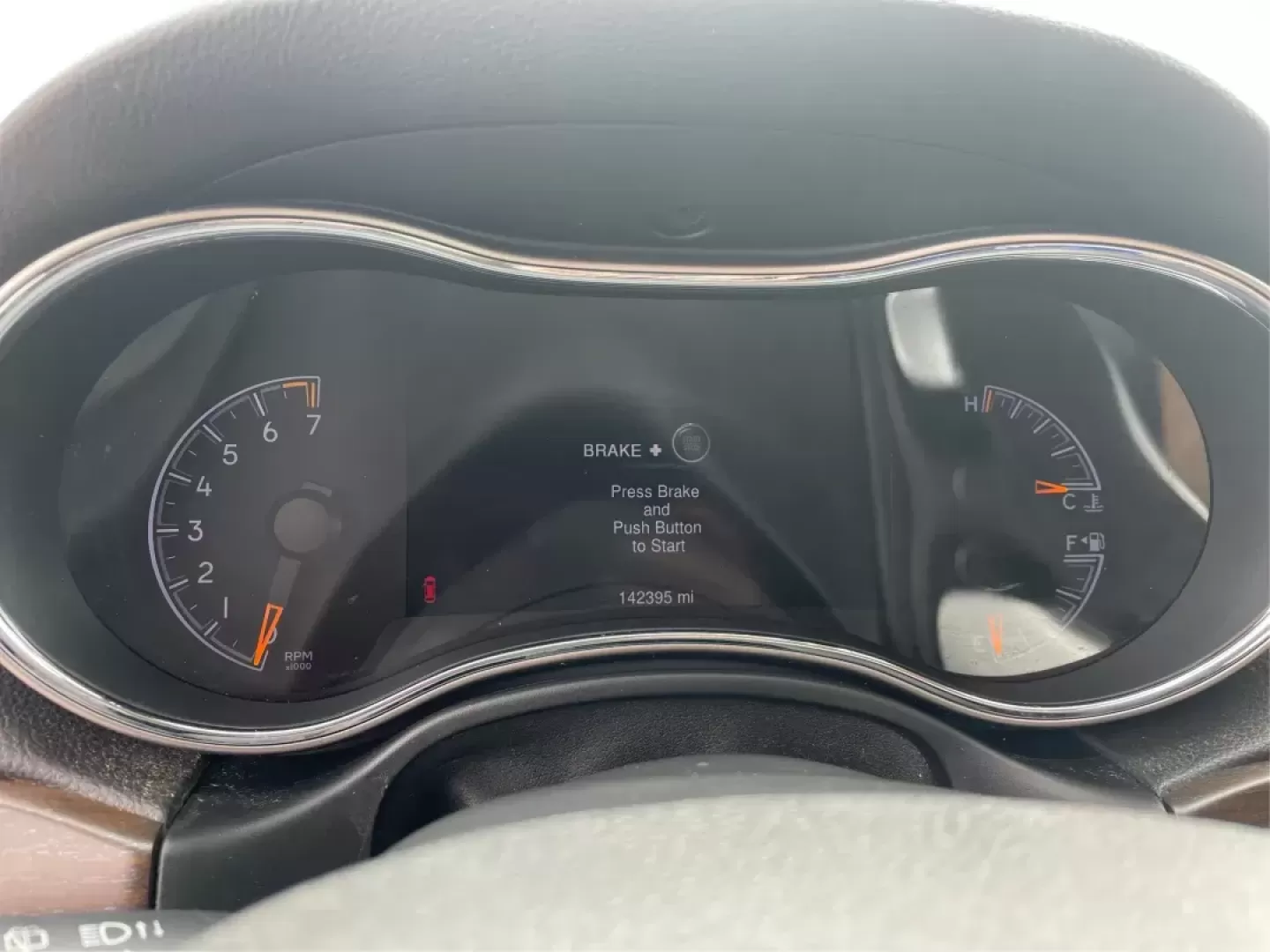 2014 Jeep Grand Cherokee Limited (1C4RJFBG4EC) with an Other engine, located at 401 Woodman Dr, Riverside, OH, 45431, (937) 908-9800, 39.760899, -84.123421 - Photo#15