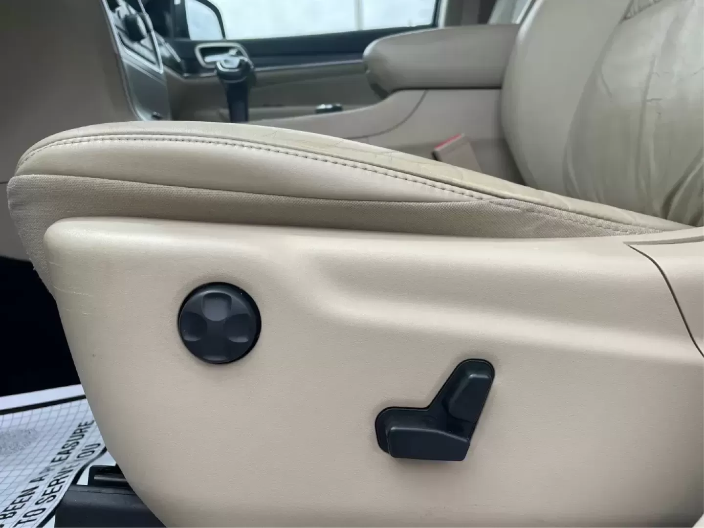 2014 Jeep Grand Cherokee Limited (1C4RJFBG4EC) with an Other engine, located at 401 Woodman Dr, Riverside, OH, 45431, (937) 908-9800, 39.760899, -84.123421 - Photo#18