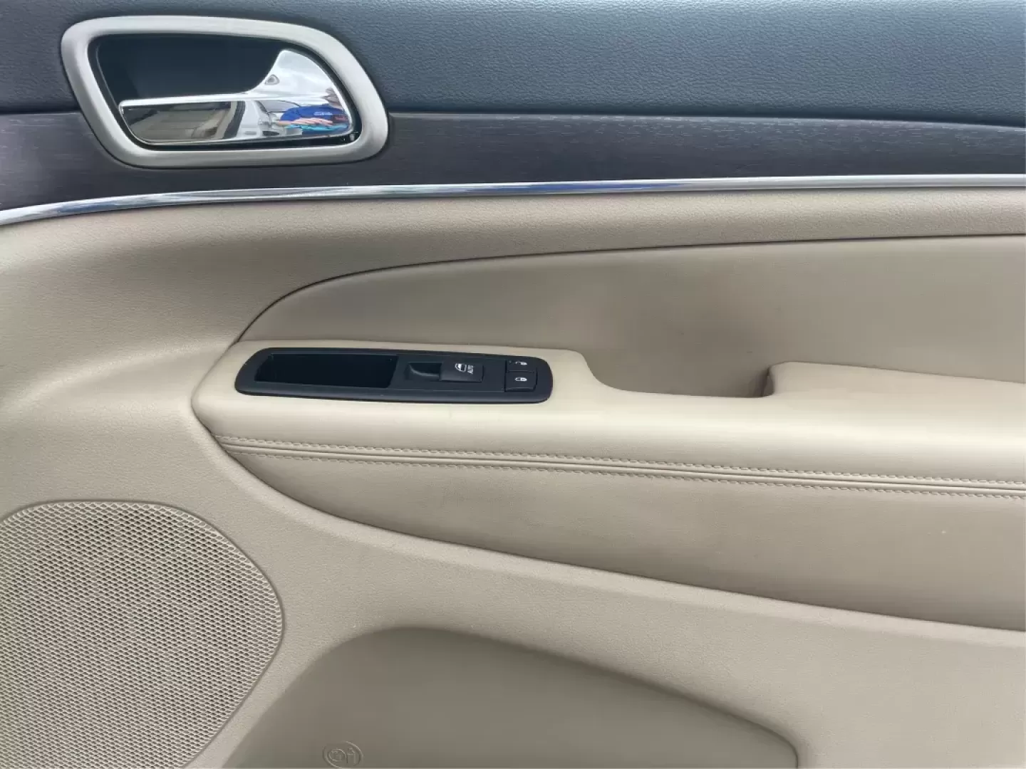 2014 Jeep Grand Cherokee Limited (1C4RJFBG4EC) with an Other engine, located at 401 Woodman Dr, Riverside, OH, 45431, (937) 908-9800, 39.760899, -84.123421 - Photo#20