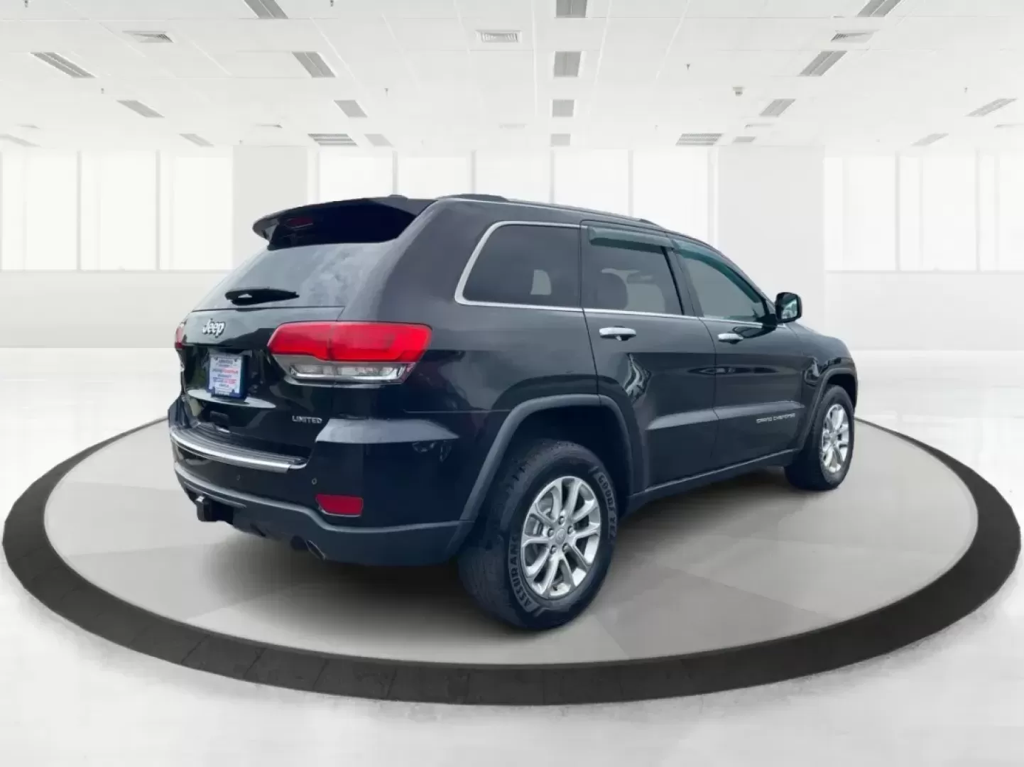 2014 Jeep Grand Cherokee Limited (1C4RJFBG9EC) with an Other engine, located at 401 Woodman Dr, Riverside, OH, 45431, (937) 908-9800, 39.760899, -84.123421 - Photo#2
