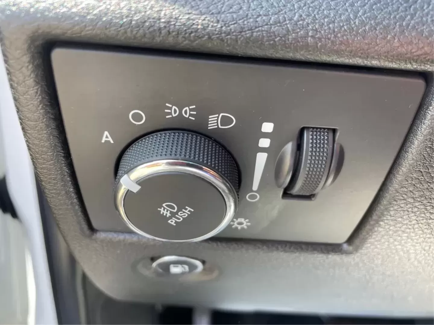 2014 Jeep Grand Cherokee Limited (1C4RJFBG6EC) with an Other engine, located at 8750 N County Rd 25A, Piqua, OH, 45356, (937) 908-9800, 40.164391, -84.232513 - Photo#16