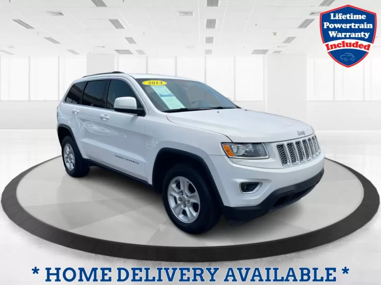 2014 Jeep Grand Cherokee Laredo (1C4RJFAGXEC) with an 3.6L V-6 DOHC engine, located at 1184 Kauffman Ave, Fairborn, OH, 45324, (937) 908-9800, 39.807072, -84.030914 - Photo#0