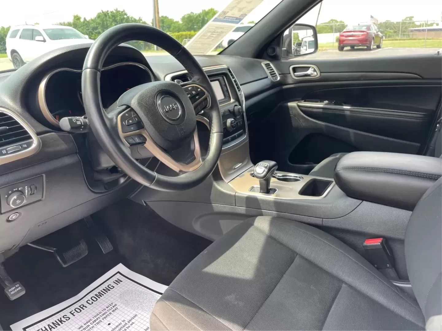 2014 Jeep Grand Cherokee Laredo (1C4RJFAGXEC) with an 3.6L V-6 DOHC engine, located at 1184 Kauffman Ave, Fairborn, OH, 45324, (937) 908-9800, 39.807072, -84.030914 - Photo#9