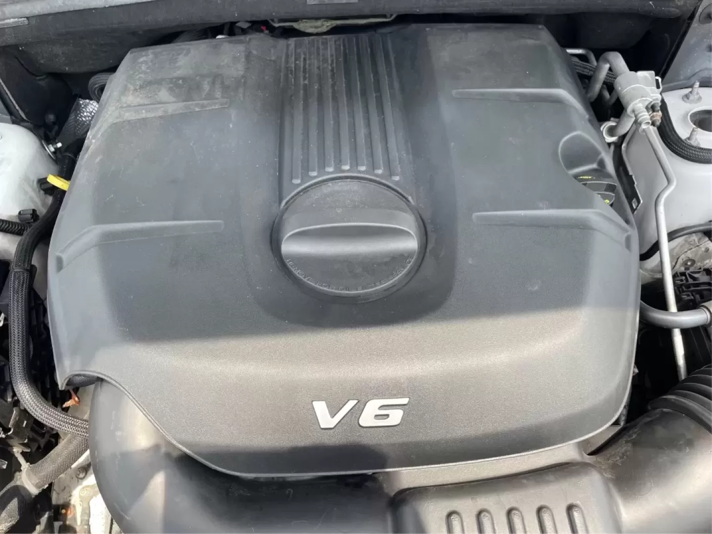 2014 Jeep Grand Cherokee Laredo (1C4RJFAGXEC) with an 3.6L V-6 DOHC engine, located at 1184 Kauffman Ave, Fairborn, OH, 45324, (937) 908-9800, 39.807072, -84.030914 - Photo#11