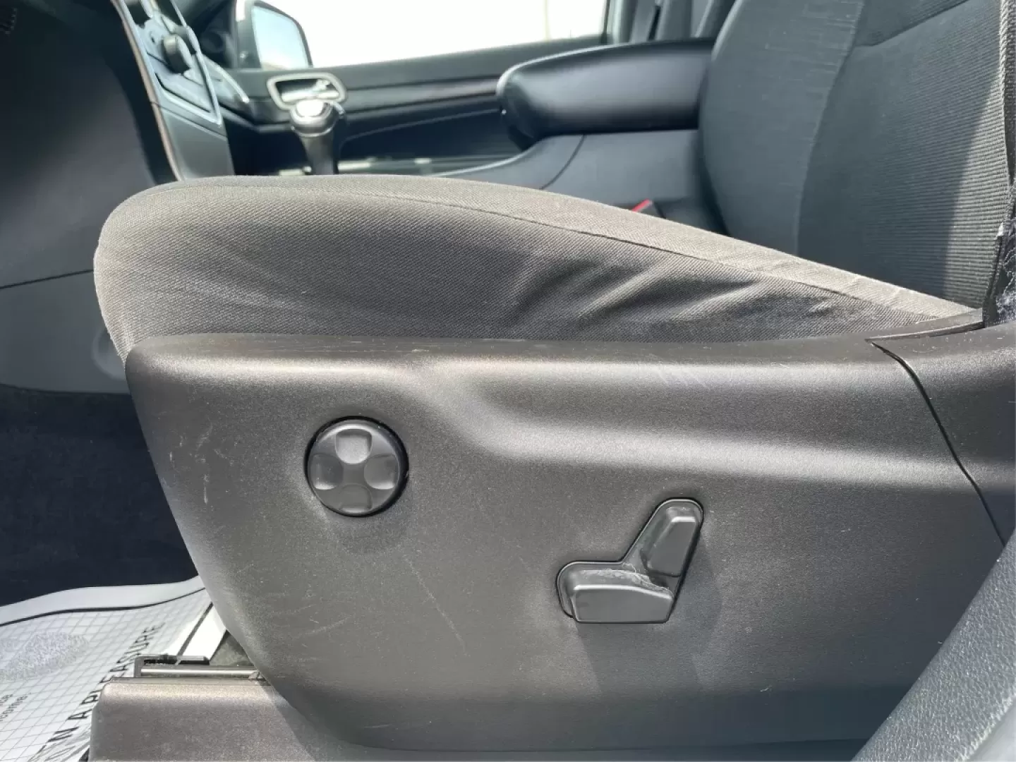 2014 Jeep Grand Cherokee Laredo (1C4RJFAGXEC) with an 3.6L V-6 DOHC engine, located at 1184 Kauffman Ave, Fairborn, OH, 45324, (937) 908-9800, 39.807072, -84.030914 - Photo#18