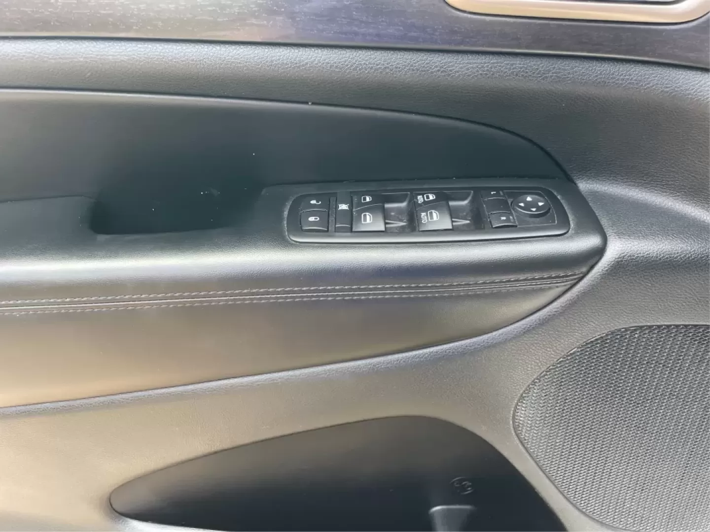 2014 Jeep Grand Cherokee Laredo (1C4RJFAGXEC) with an 3.6L V-6 DOHC engine, located at 1184 Kauffman Ave, Fairborn, OH, 45324, (937) 908-9800, 39.807072, -84.030914 - Photo#19