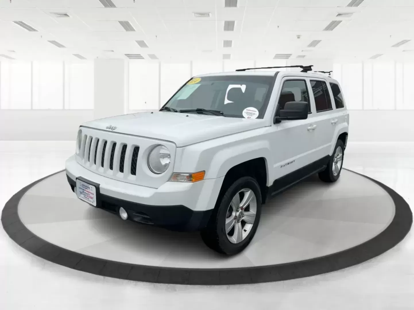 2014 Jeep Patriot Latitude (1C4NJRFB4ED) with an 2.4L I-4 DOHC engine, located at 1230 East Main St, Xenia, OH, 45385, (937) 908-9800, 39.688026, -83.910172 - Photo#7