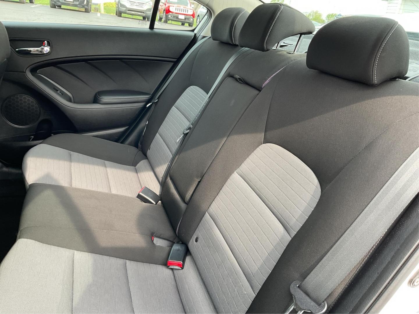 2014 Kia Forte EX (KNAFX4A81E5) with an 2L I-4 gasoline direct injection engine, located at 1099 N County Rd 25A , Troy, OH, 45373, (937) 908-9800, 40.057079, -84.212883 - Photo#10