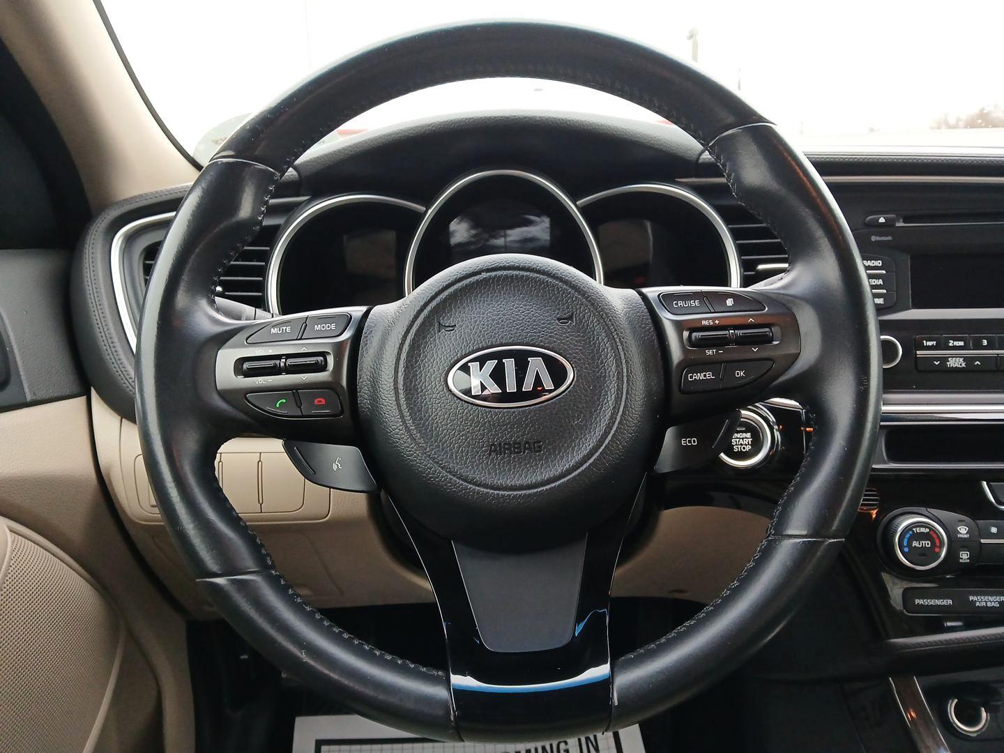 2014 Kia Optima EX (5XXGN4A76EG) with an 2.4L L4 DOHC 16V engine, 6-Speed Automatic transmission, located at 1230 East Main St, Xenia, OH, 45385, (937) 908-9800, 39.688026, -83.910172 - Photo#15