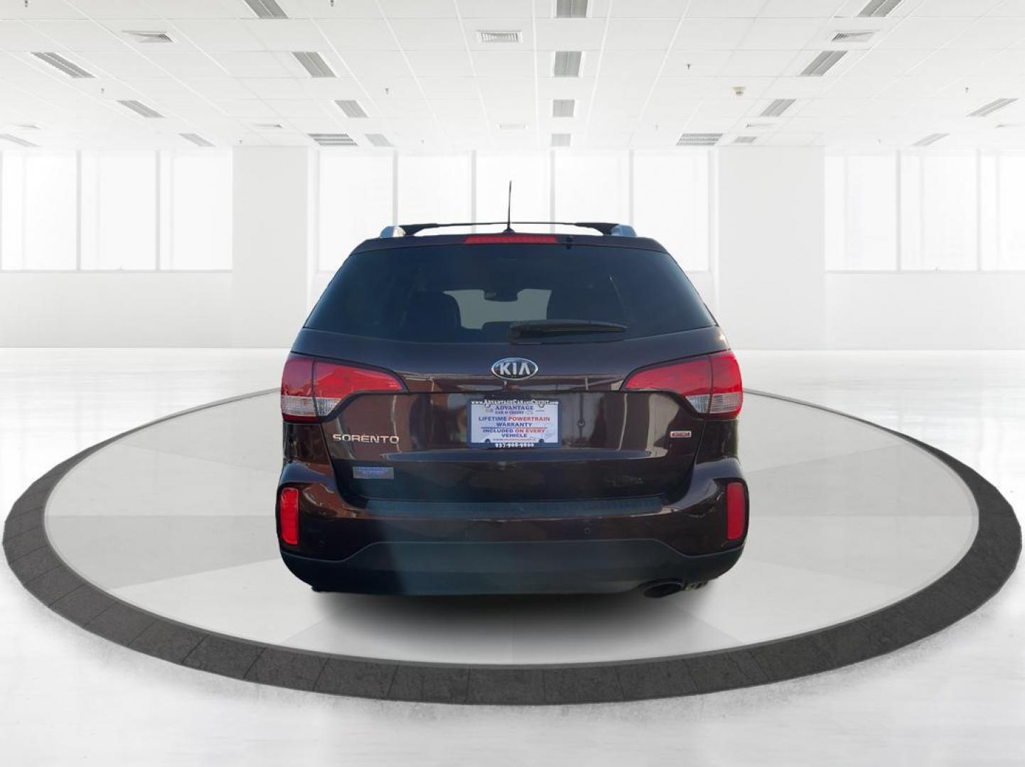 2014 Kia Sorento LX 2WD (5XYKT3A63EG) with an 2.4L L4 DOHC 16V engine, 6-Speed Automatic transmission, located at 1951 S Dayton Lakeview Rd., New Carlisle, OH, 45344, (937) 908-9800, 39.890999, -84.050255 - Photo#3
