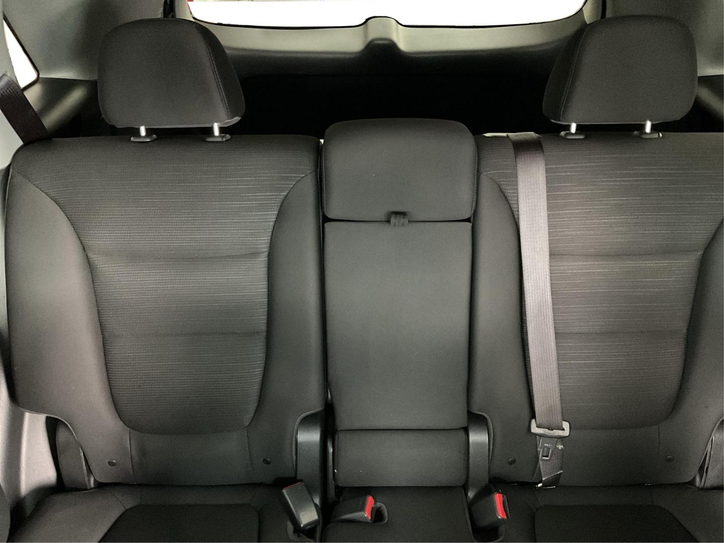 2014 Blue Kia Sorento LX 2WD (5XYKT3A64EG) with an 2.4L L4 DOHC 16V engine, 6-Speed Automatic transmission, located at 8750 N County Rd 25A, Piqua, OH, 45356, (937) 908-9800, 40.164391, -84.232513 - Photo#13
