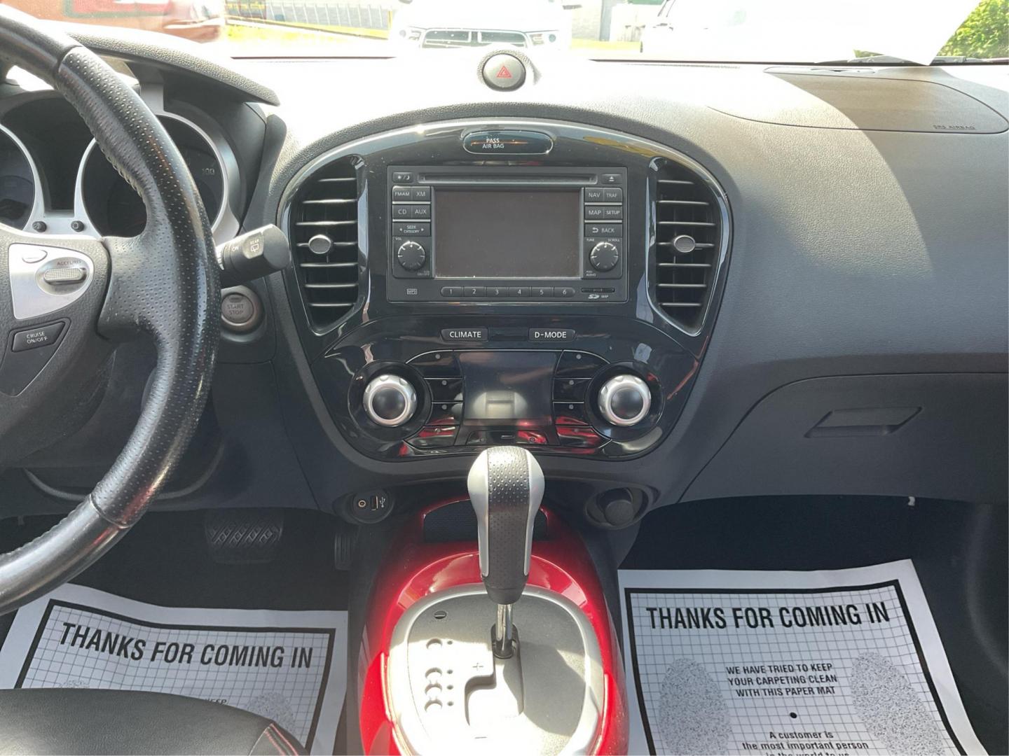 2014 Nissan Juke SL (JN8AF5MV3ET) with an 1.6L I-4 gasoline direct injection engine, located at 1184 Kauffman Ave, Fairborn, OH, 45324, (937) 908-9800, 39.807072, -84.030914 - Photo#11
