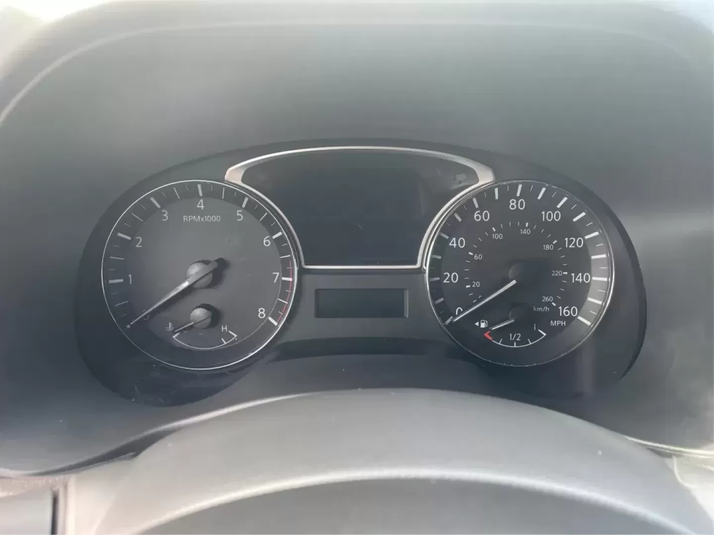 2014 Nissan Pathfinder Platinum (5N1AR2MM6EC) with an 3.5L V-6 DOHC engine, located at 880 E. National Road, Vandalia, OH, 45377, (937) 908-9800, 39.891918, -84.183594 - Photo#14