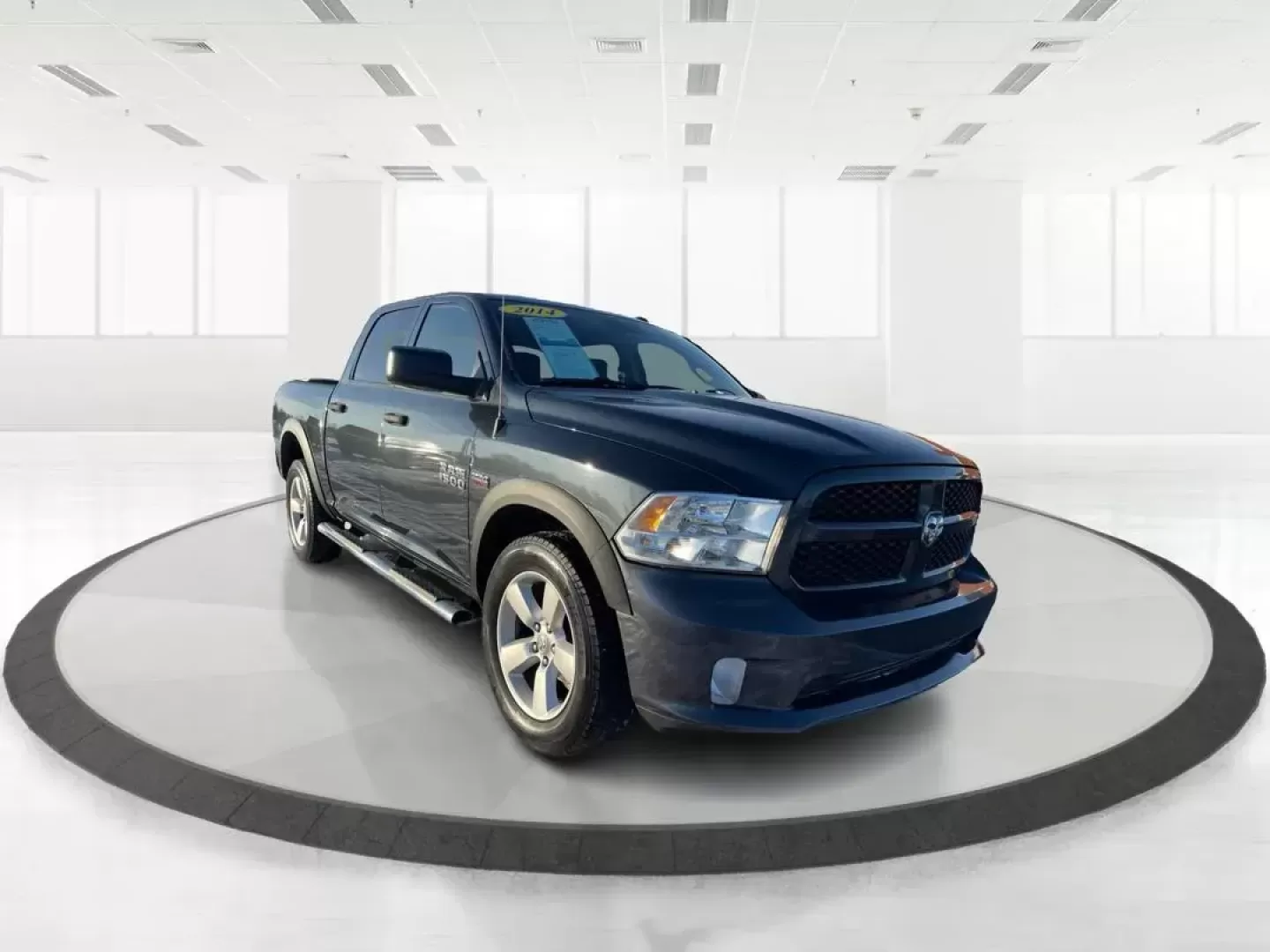 2014 Ram 1500 Tradesman Crew Cab SWB 4WD (3C6RR7KT8EG) with an 5.7L V8 OHV 16V engine, 8-Speed Automatic transmission, located at 1184 Kauffman Ave, Fairborn, OH, 45324, (937) 908-9800, 39.807072, -84.030914 - Photo#0