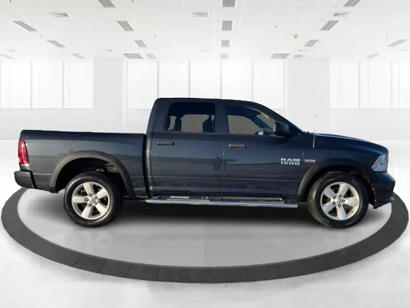 2014 Ram 1500 Tradesman Crew Cab SWB 4WD (3C6RR7KT8EG) with an 5.7L V8 OHV 16V engine, 8-Speed Automatic transmission, located at 1184 Kauffman Ave, Fairborn, OH, 45324, (937) 908-9800, 39.807072, -84.030914 - Photo#1