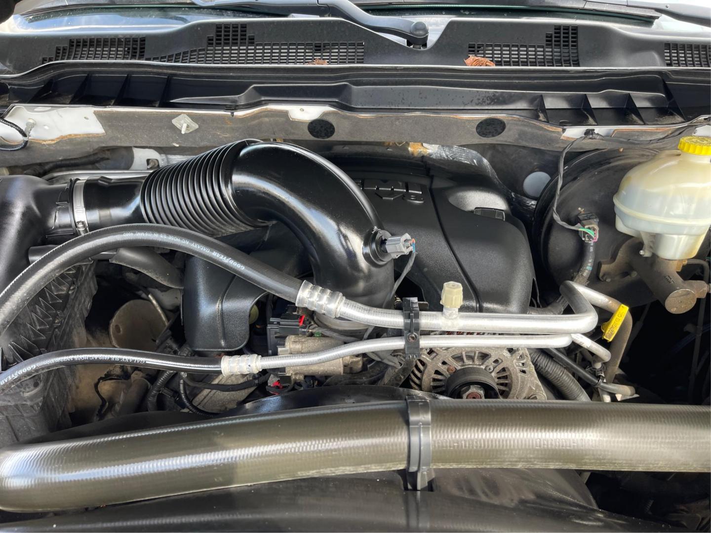 2014 Ram 1500 Longhorn (1C6RR7WT2ES) with an HEMI engine, located at 4508 South Dixie Dr, Moraine, OH, 45439, (937) 908-9800, 39.689976, -84.218452 - Photo#10