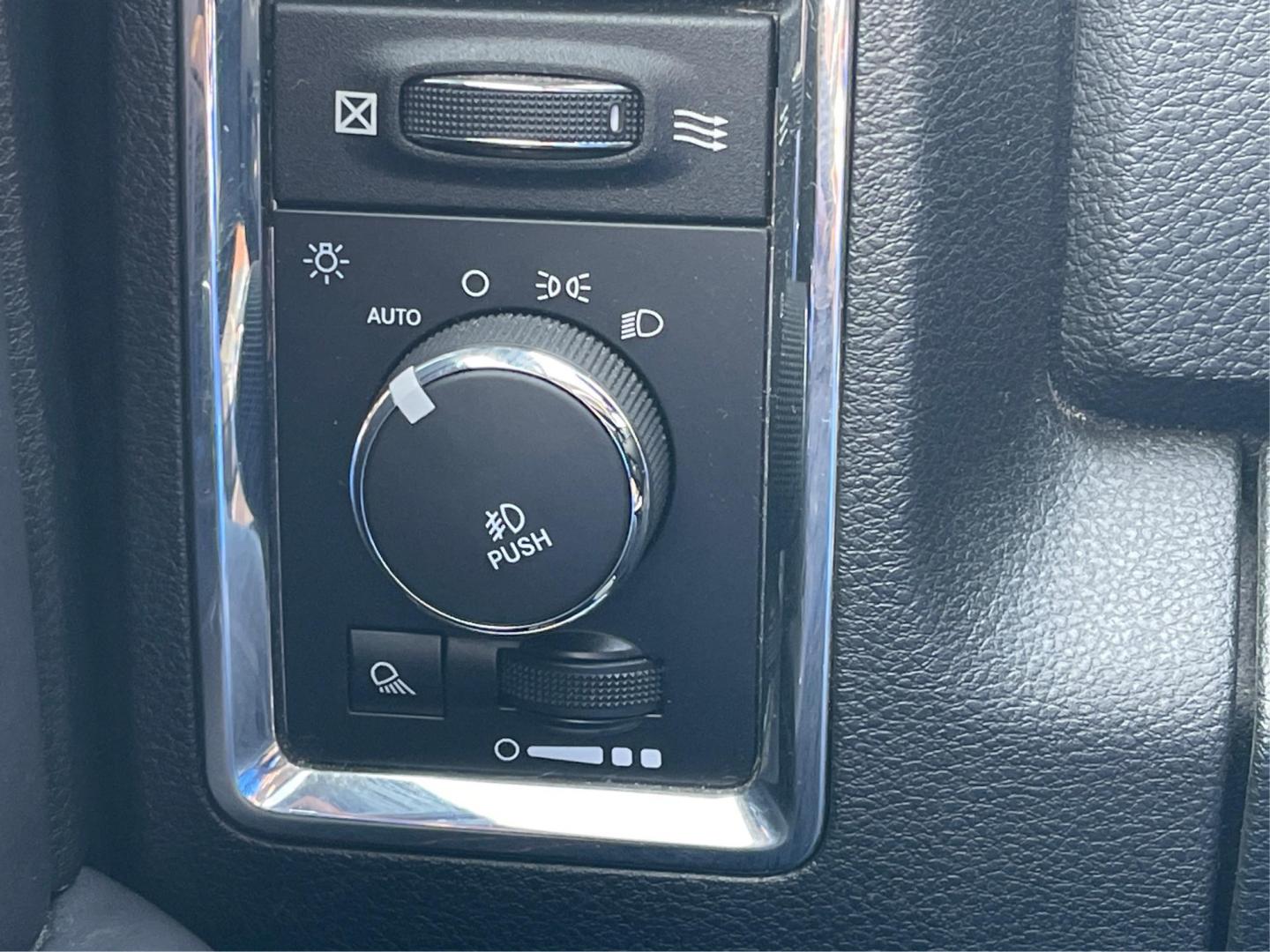 2014 Ram 1500 Longhorn (1C6RR7WT2ES) with an HEMI engine, located at 4508 South Dixie Dr, Moraine, OH, 45439, (937) 908-9800, 39.689976, -84.218452 - Photo#15