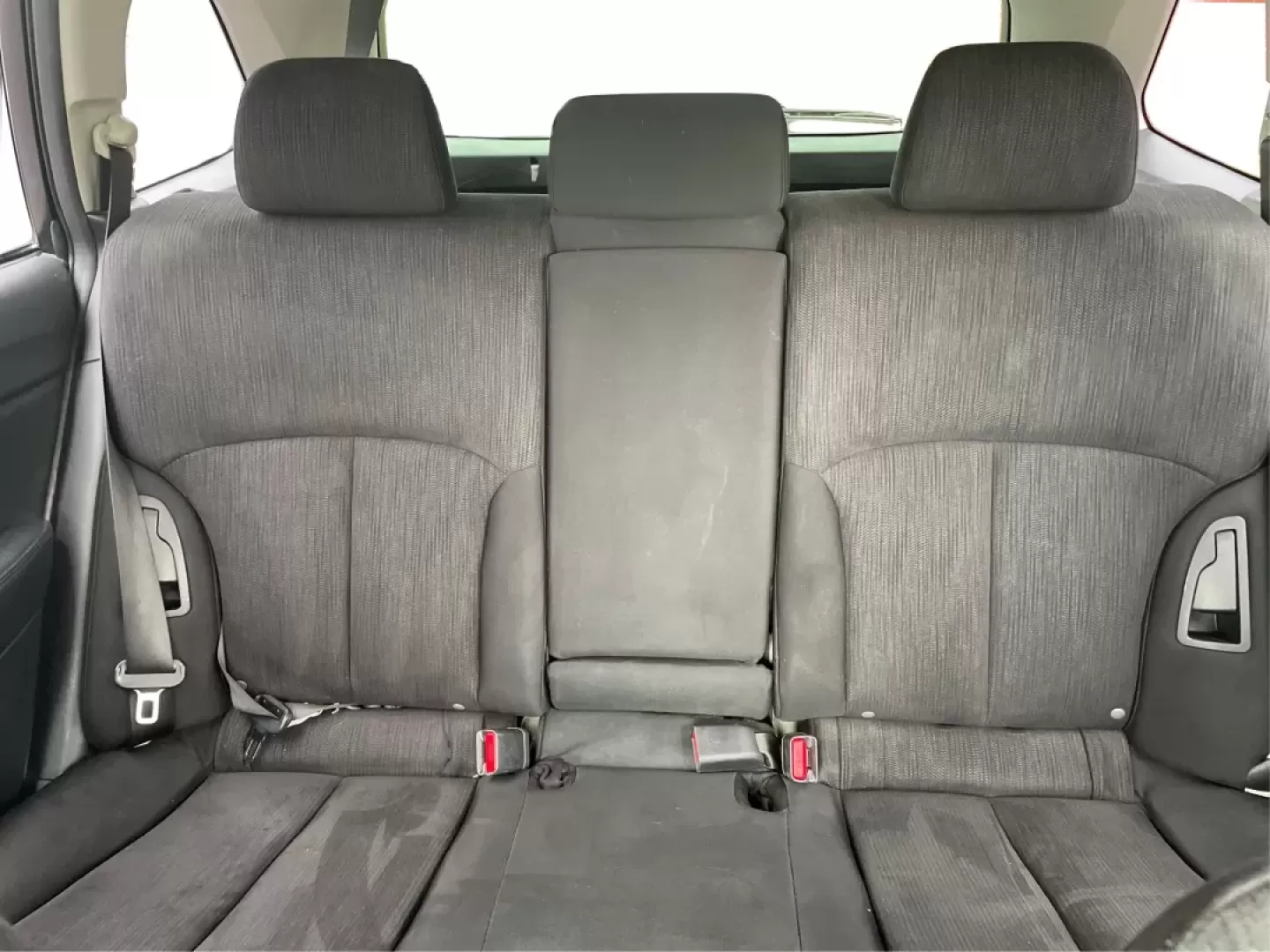 2014 Subaru Outback 2.5i (4S4BRBAC8E3) with an 2.5L H-4 DOHC engine, located at 1230 East Main St, Xenia, OH, 45385, (937) 908-9800, 39.688026, -83.910172 - Photo#14