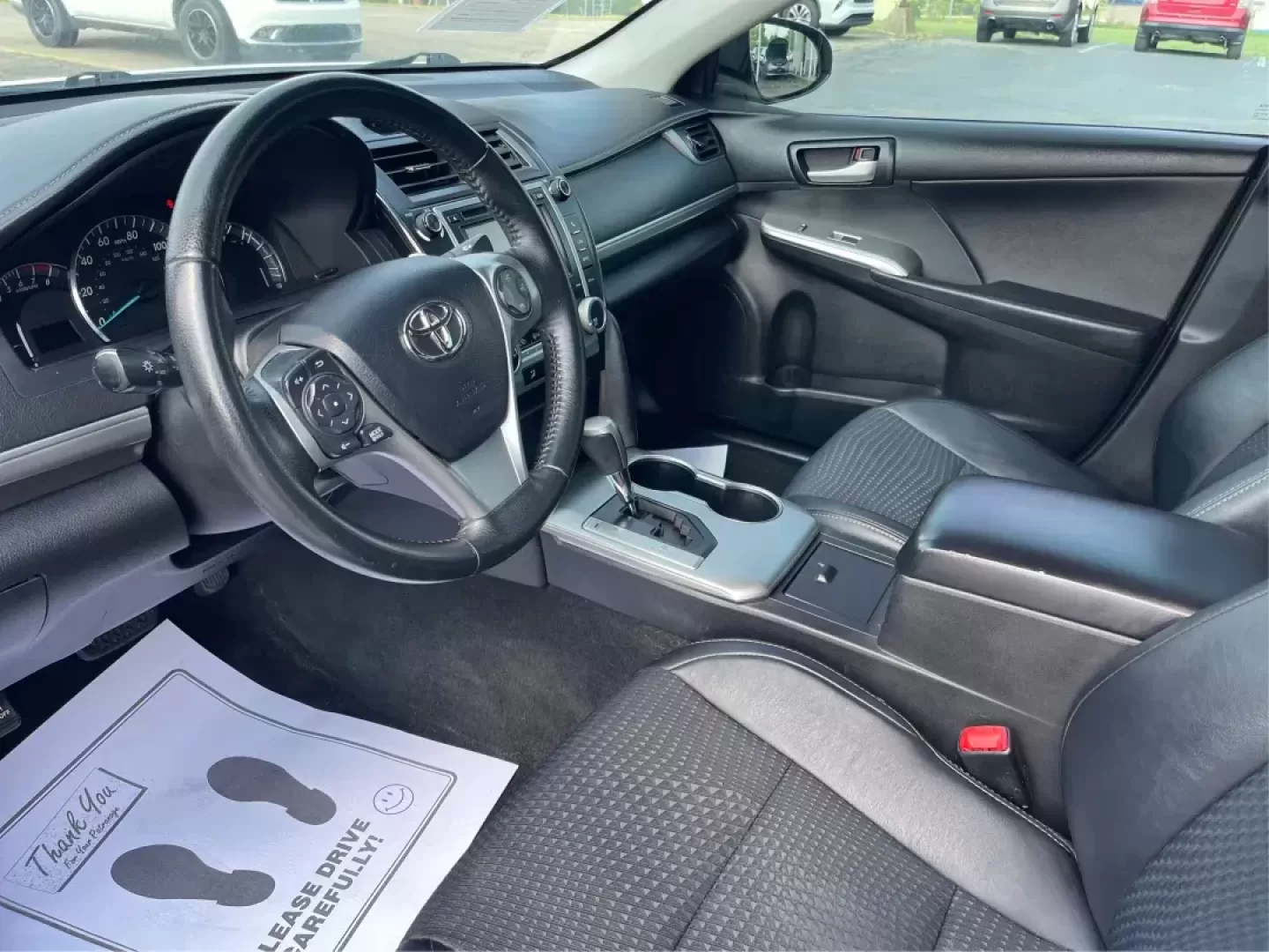 2014 Toyota Camry SE V6 (4T1BK1FK4EU) with an 3.5L V-6 DOHC engine, located at 8750 N County Rd 25A, Piqua, OH, 45356, (937) 908-9800, 40.164391, -84.232513 - Photo#8
