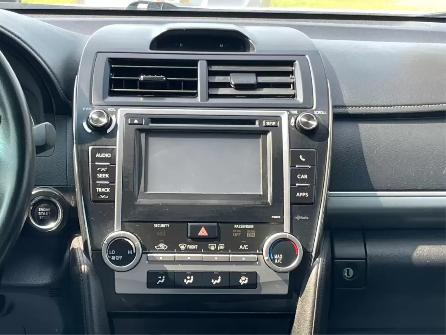2014 Toyota Camry SE V6 (4T1BK1FK4EU) with an 3.5L V-6 DOHC engine, located at 8750 N County Rd 25A, Piqua, OH, 45356, (937) 908-9800, 40.164391, -84.232513 - Photo#11