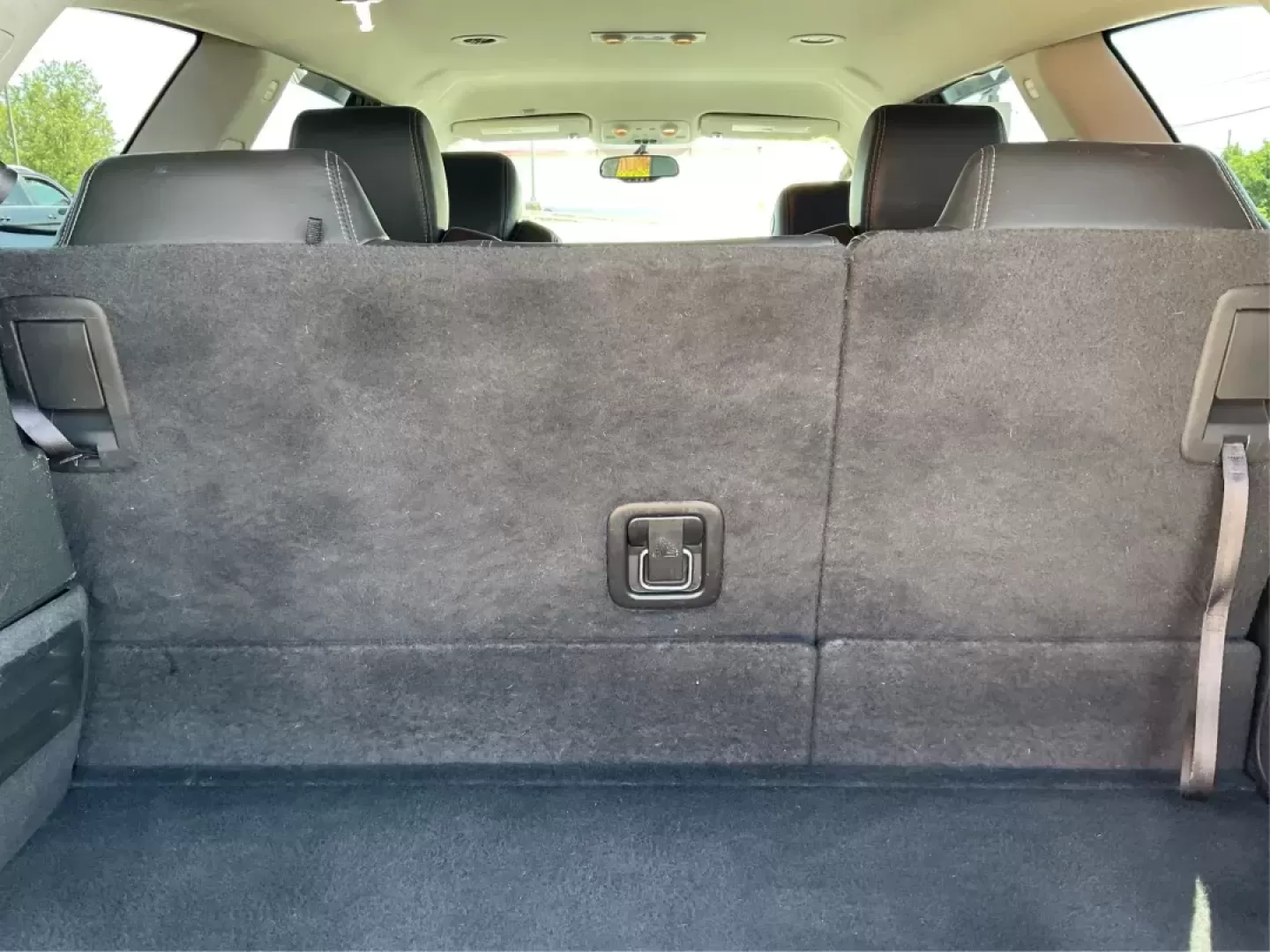 2015 Buick Enclave Leather (5GAKVBKD2FJ) with an 3.6L V-6 gasoline direct injection engine, located at 1230 East Main St, Xenia, OH, 45385, (937) 908-9800, 39.688026, -83.910172 - Photo#12